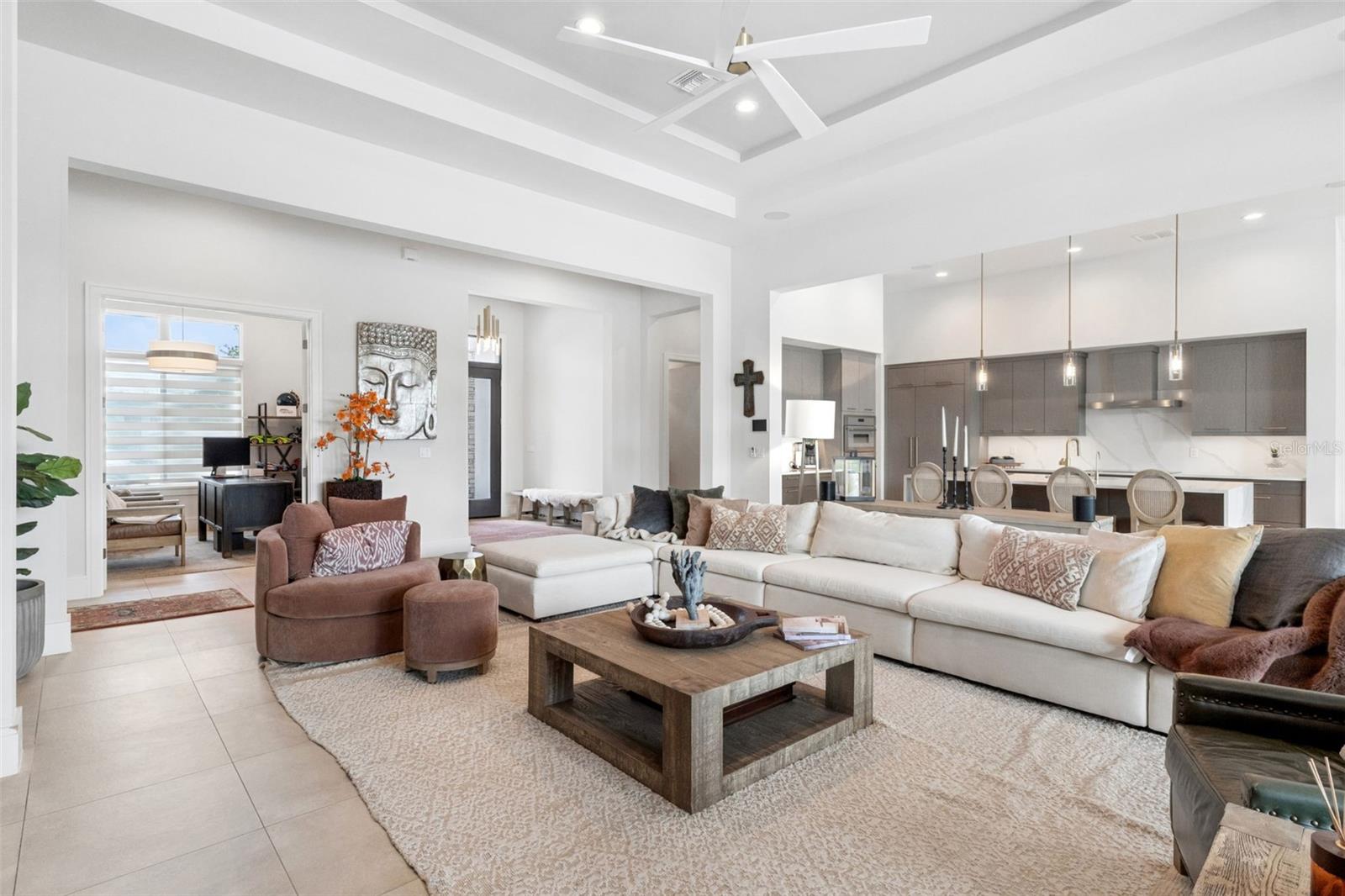 15220 PENDIO DR, BELLA COLLINA, FL — photo 11