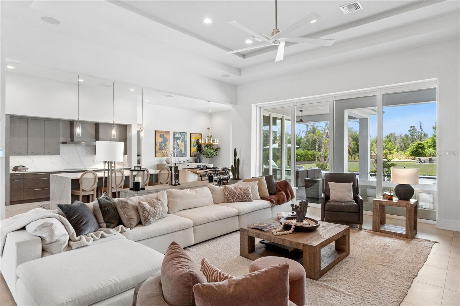 15220 PENDIO DR, BELLA COLLINA, FL — photo 13
