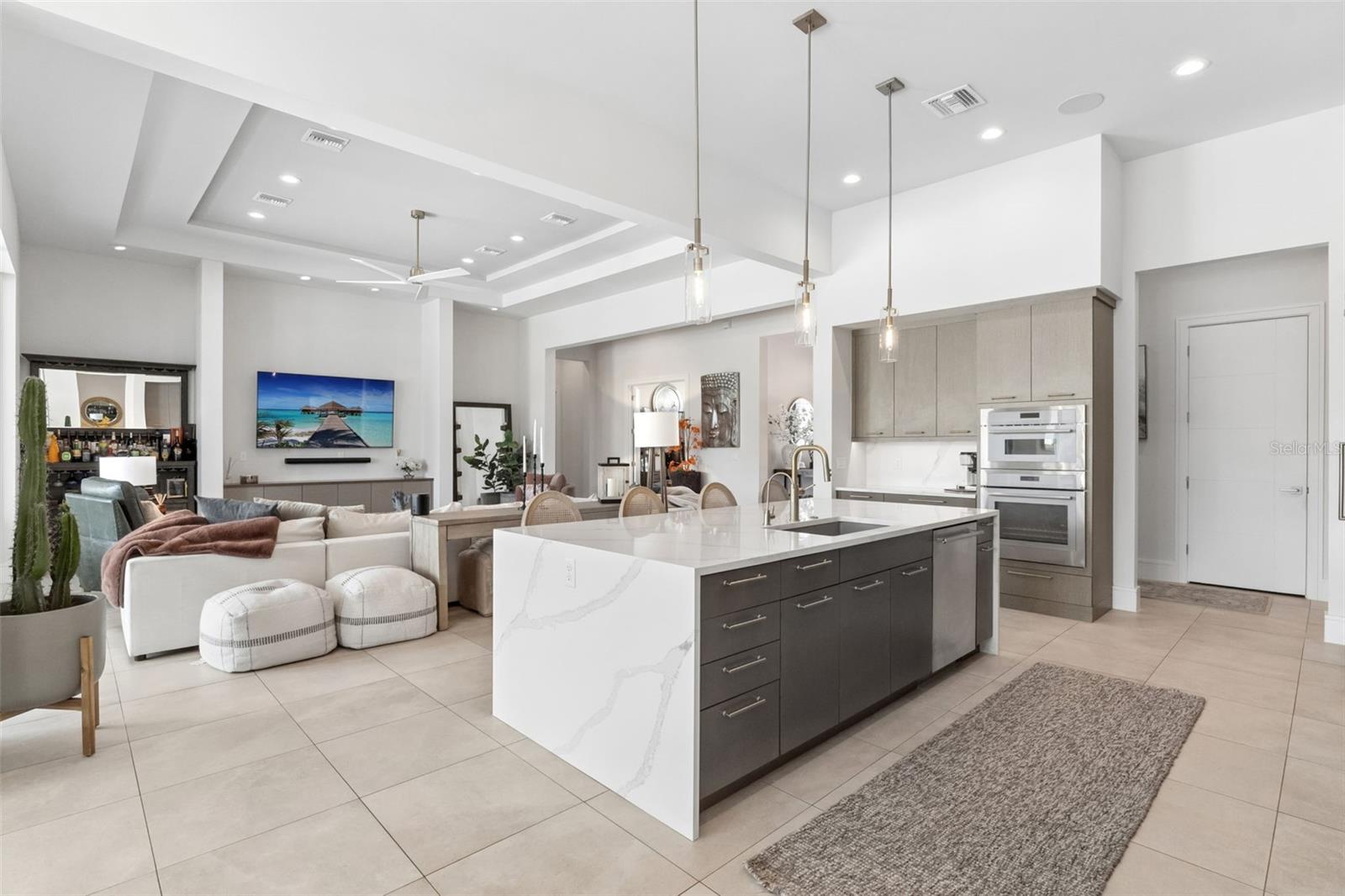 15220 PENDIO DR, BELLA COLLINA, FL — photo 25