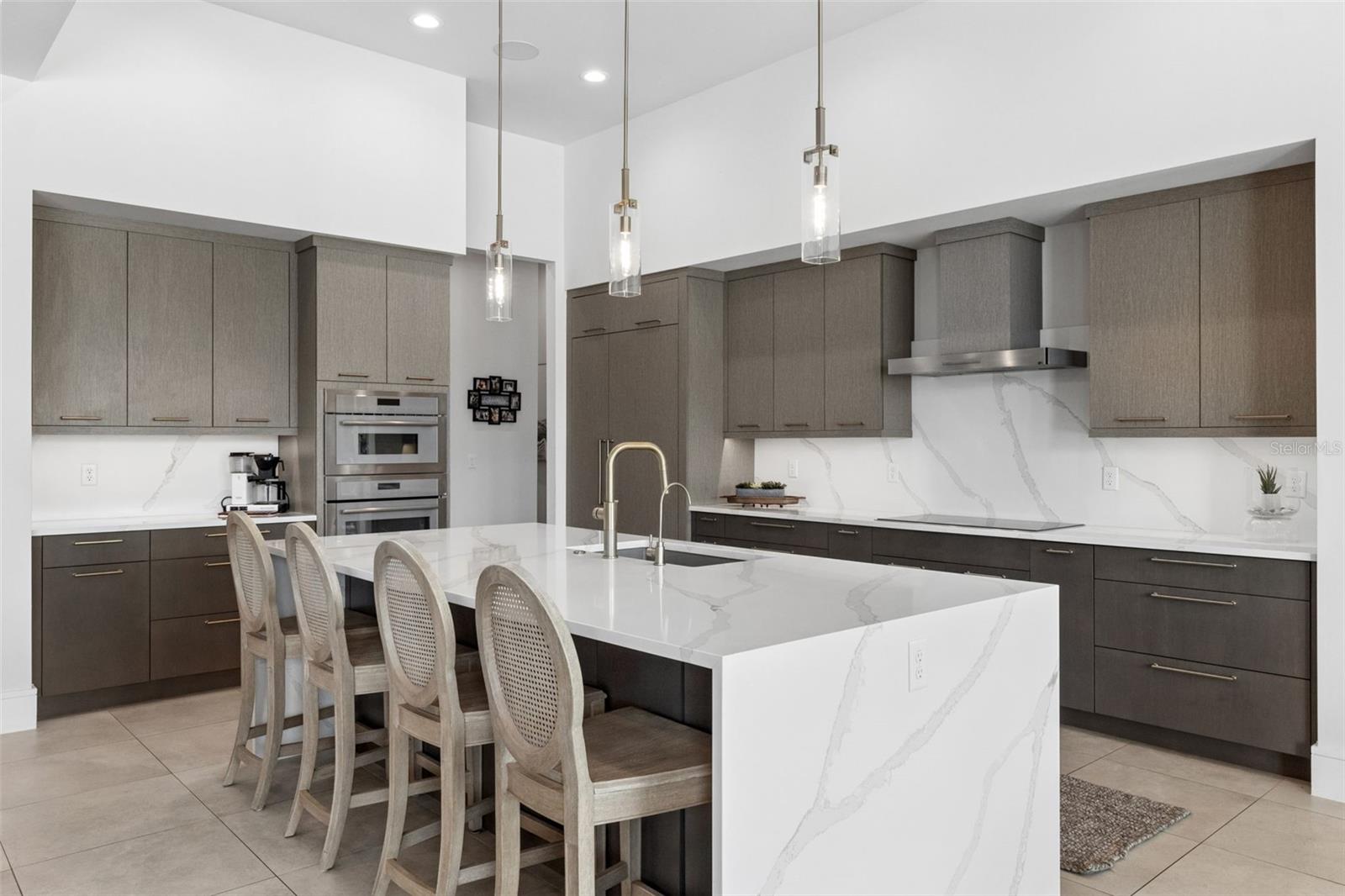 15220 PENDIO DR, BELLA COLLINA, FL — photo 30