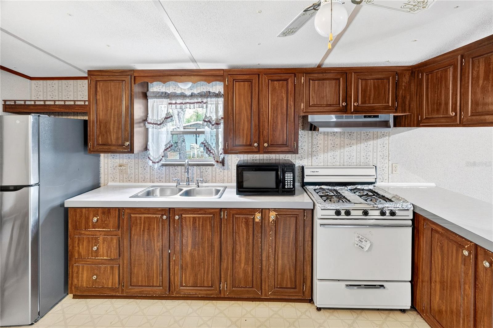 14395 NE 50TH PL, WILLISTON, FL — photo 9