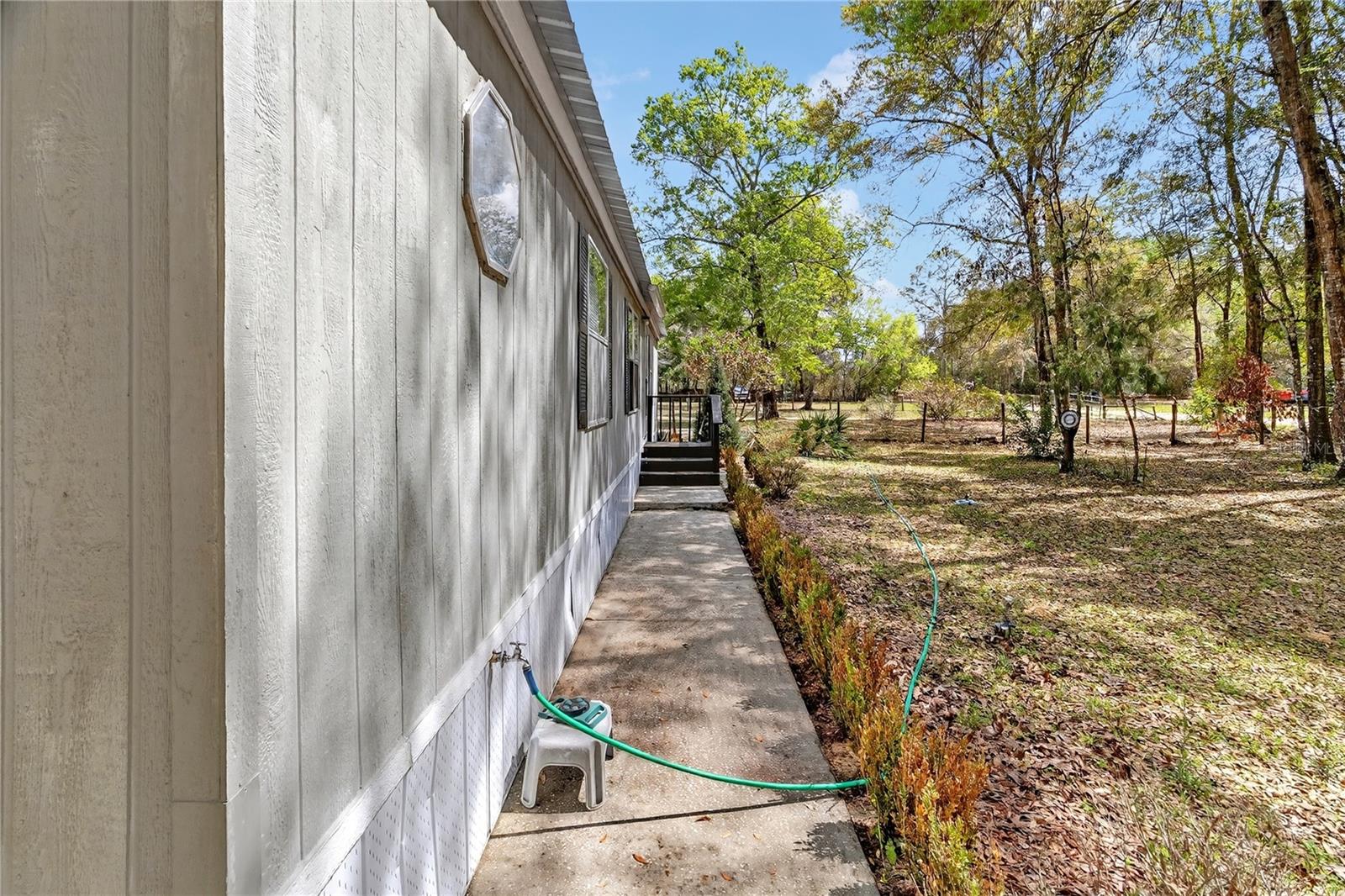 14395 NE 50TH PL, WILLISTON, FL — photo 20
