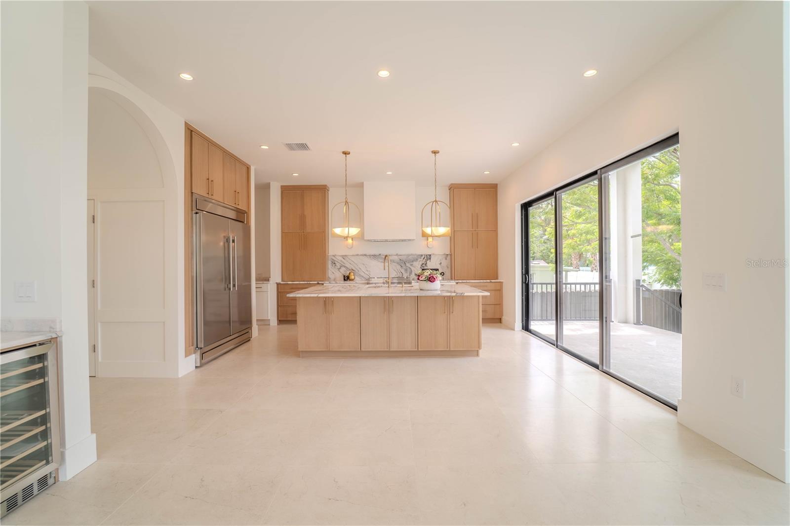 4414 W LAWN AVE, TAMPA, FL — photo 31