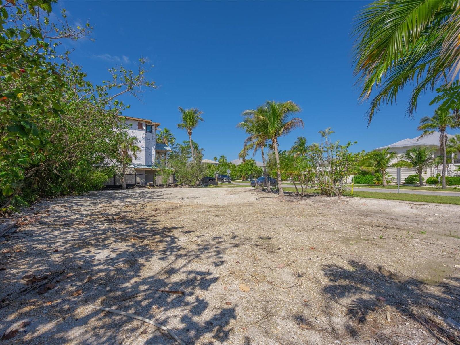 720 BROADWAY ST, LONGBOAT KEY, FL — photo 3
