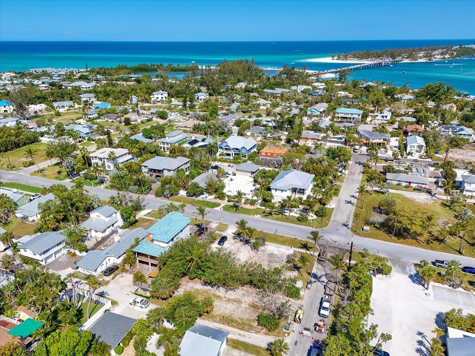 720 BROADWAY ST, LONGBOAT KEY, FL — photo 41