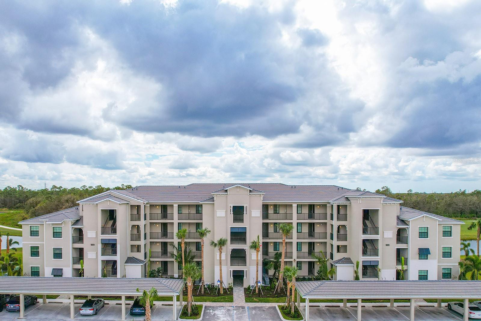 18028 GAWTHROP DR #304, BRADENTON, FL