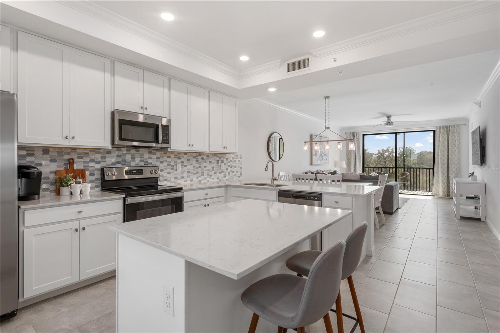 18028 GAWTHROP DR #304, BRADENTON, FL — photo 3