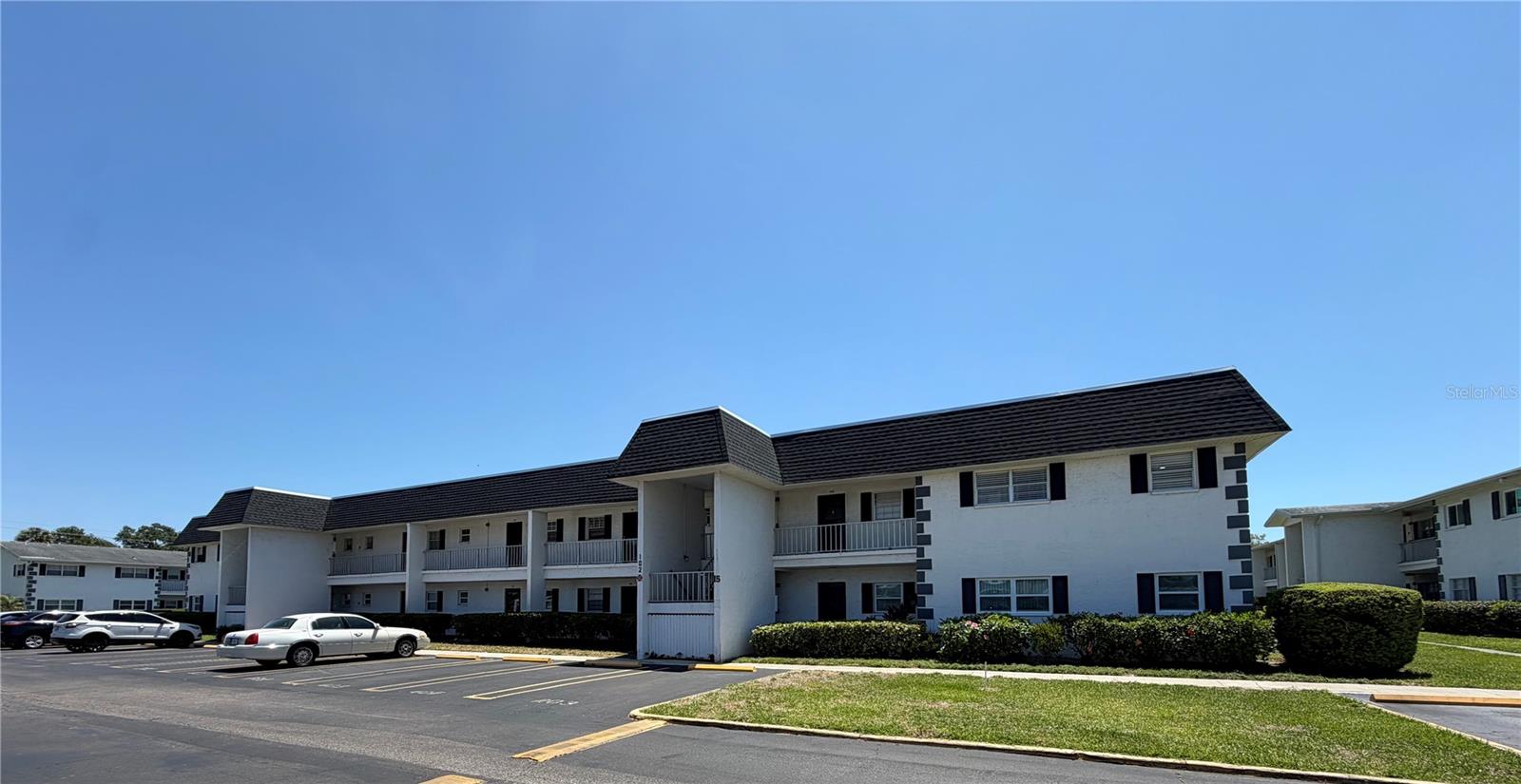 102 46TH AVENUE TER W #403, BRADENTON, FL