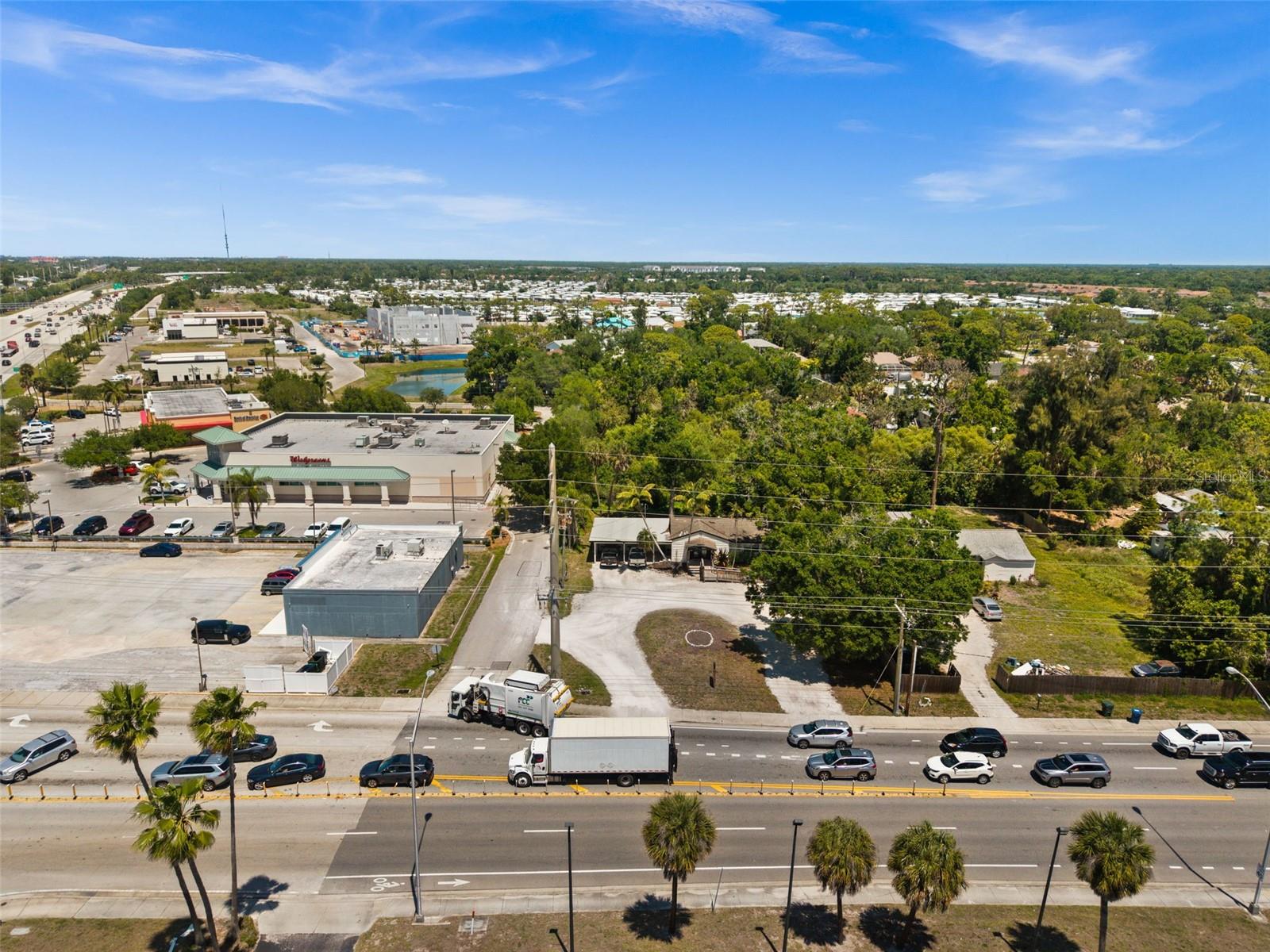 109 LAUREL RD E, NOKOMIS, FL — photo 3