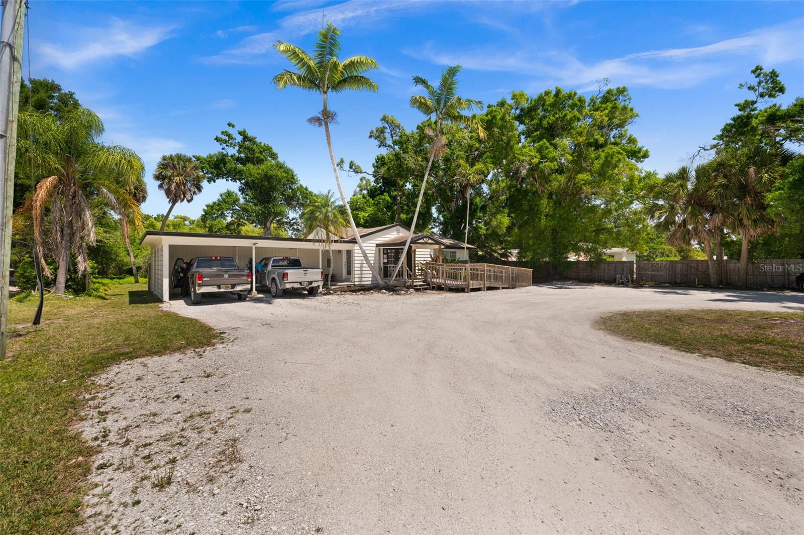 109 LAUREL RD E, NOKOMIS, FL — photo 6