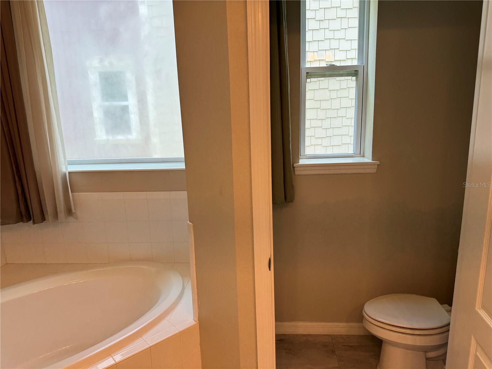 5912 VILLAGE CENTER DR, LITHIA, FL — photo 13