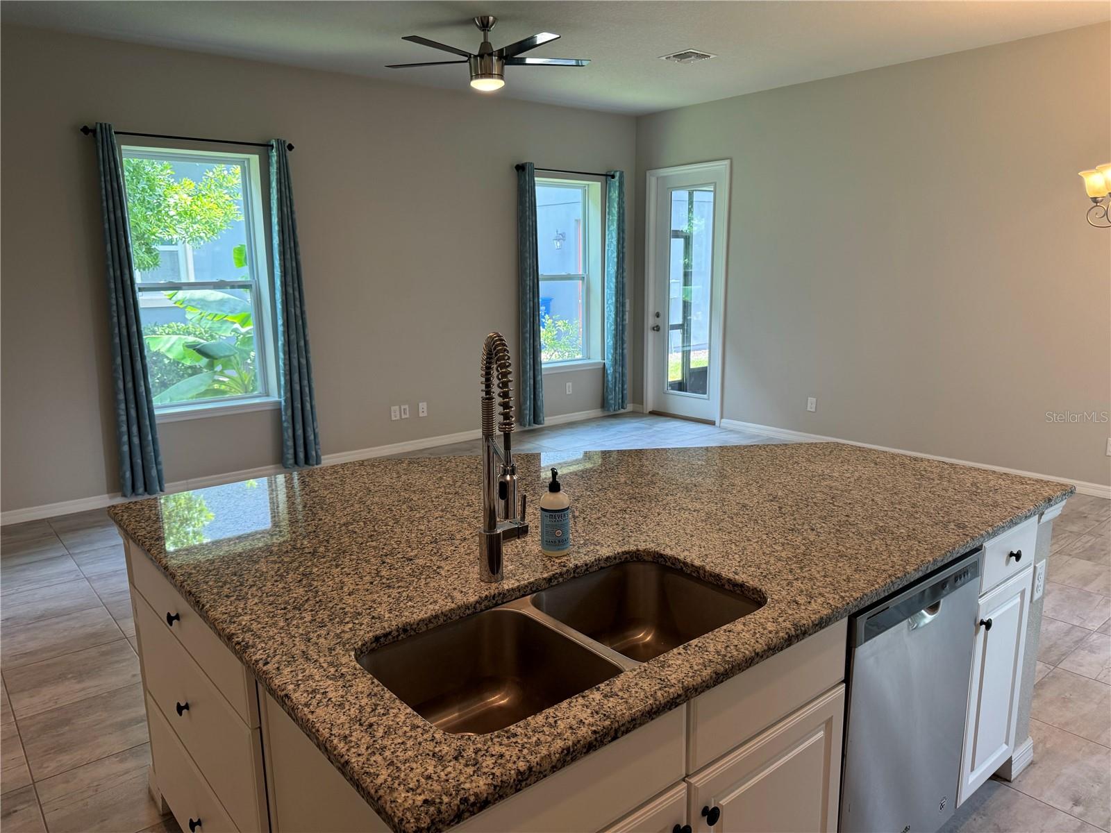 5912 VILLAGE CENTER DR, LITHIA, FL — photo 47