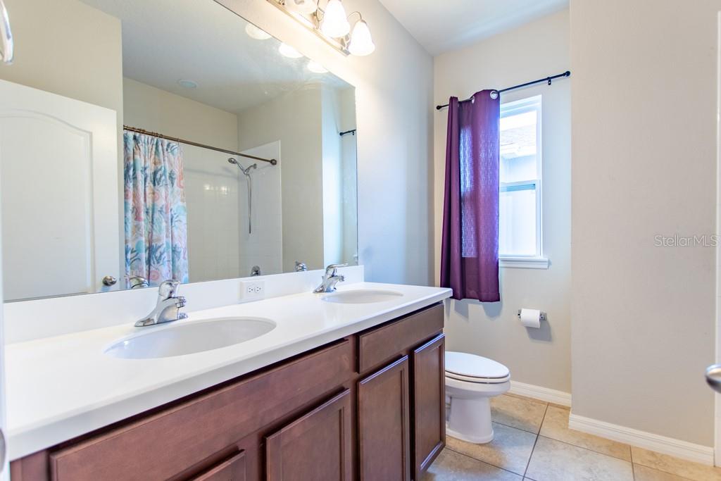 5912 VILLAGE CENTER DR, LITHIA, FL — photo 52