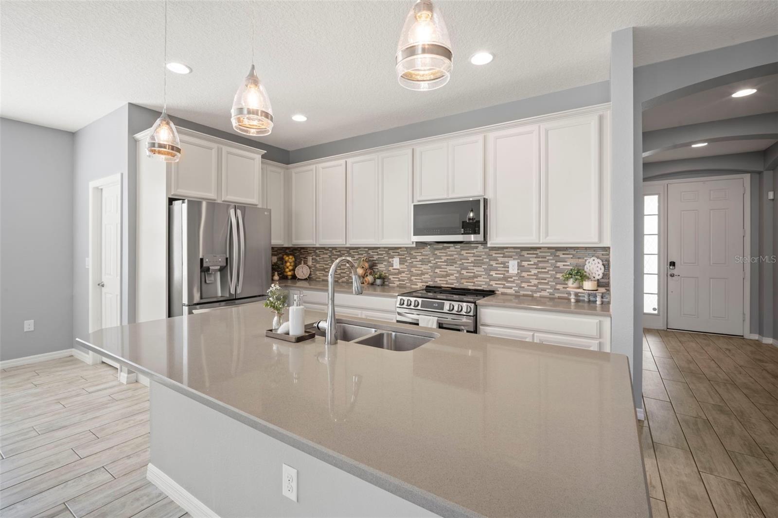 3261 BETHPAGE LOOP, MOUNT DORA, FL — photo 15