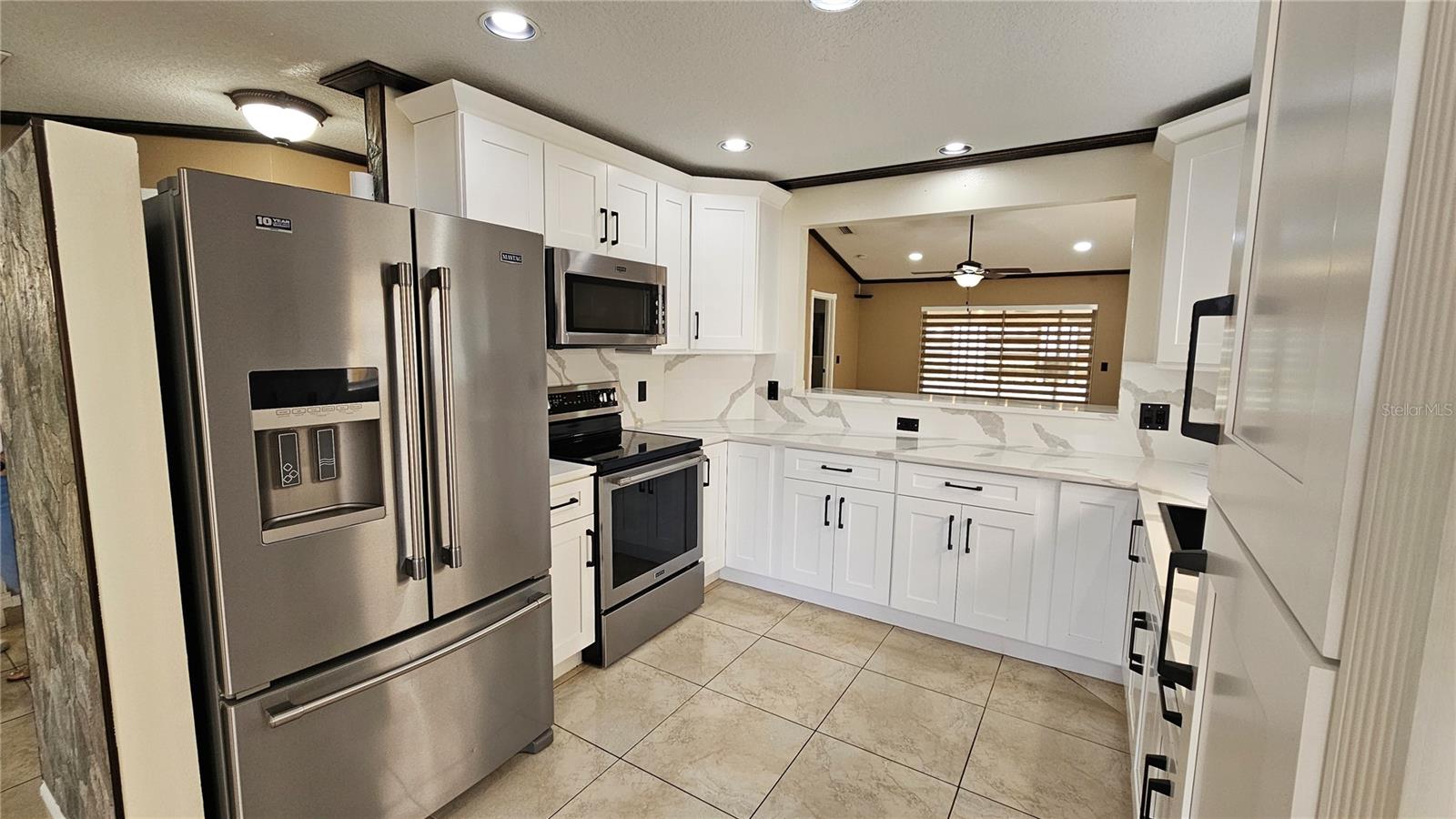 6053 GENTLE BEN CIR, WESLEY CHAPEL, FL — photo 12