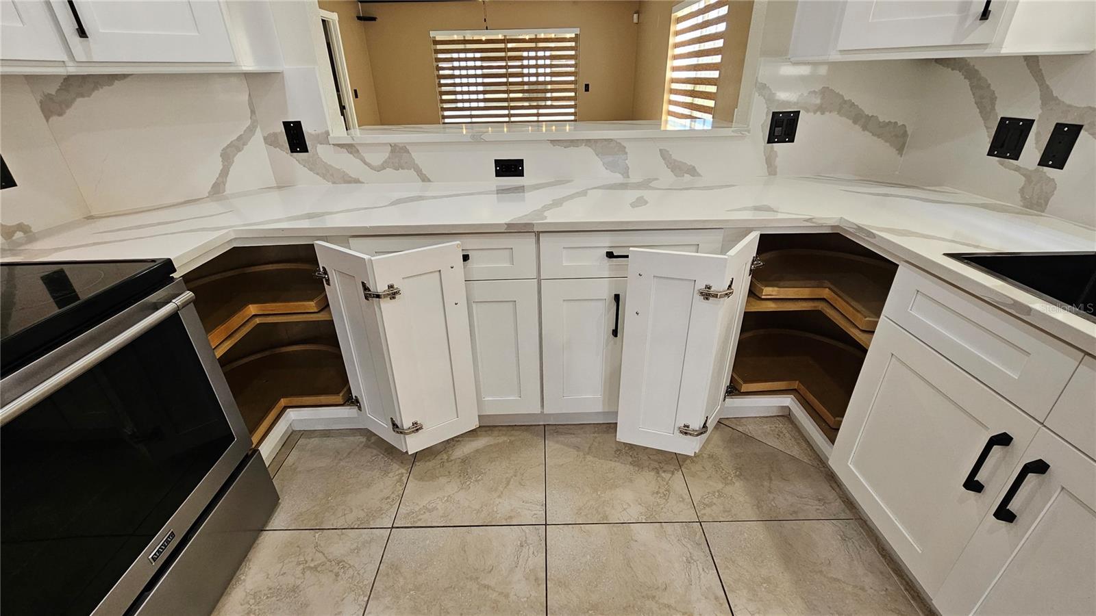 6053 GENTLE BEN CIR, WESLEY CHAPEL, FL — photo 14