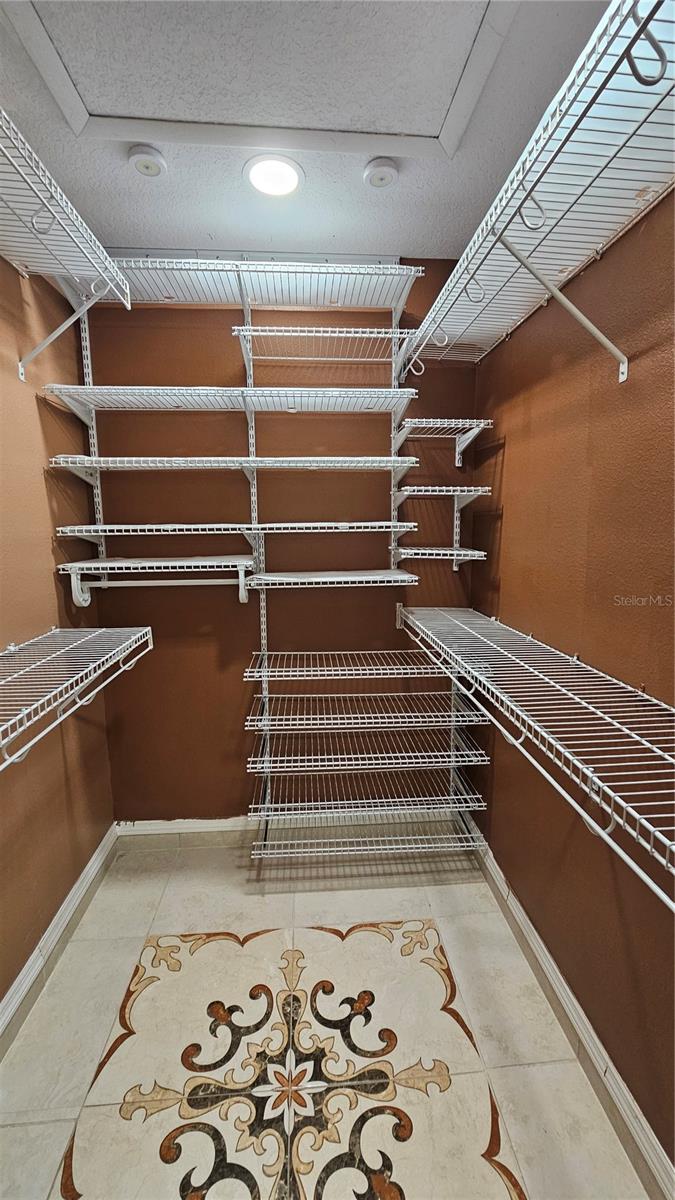 6053 GENTLE BEN CIR, WESLEY CHAPEL, FL — photo 25