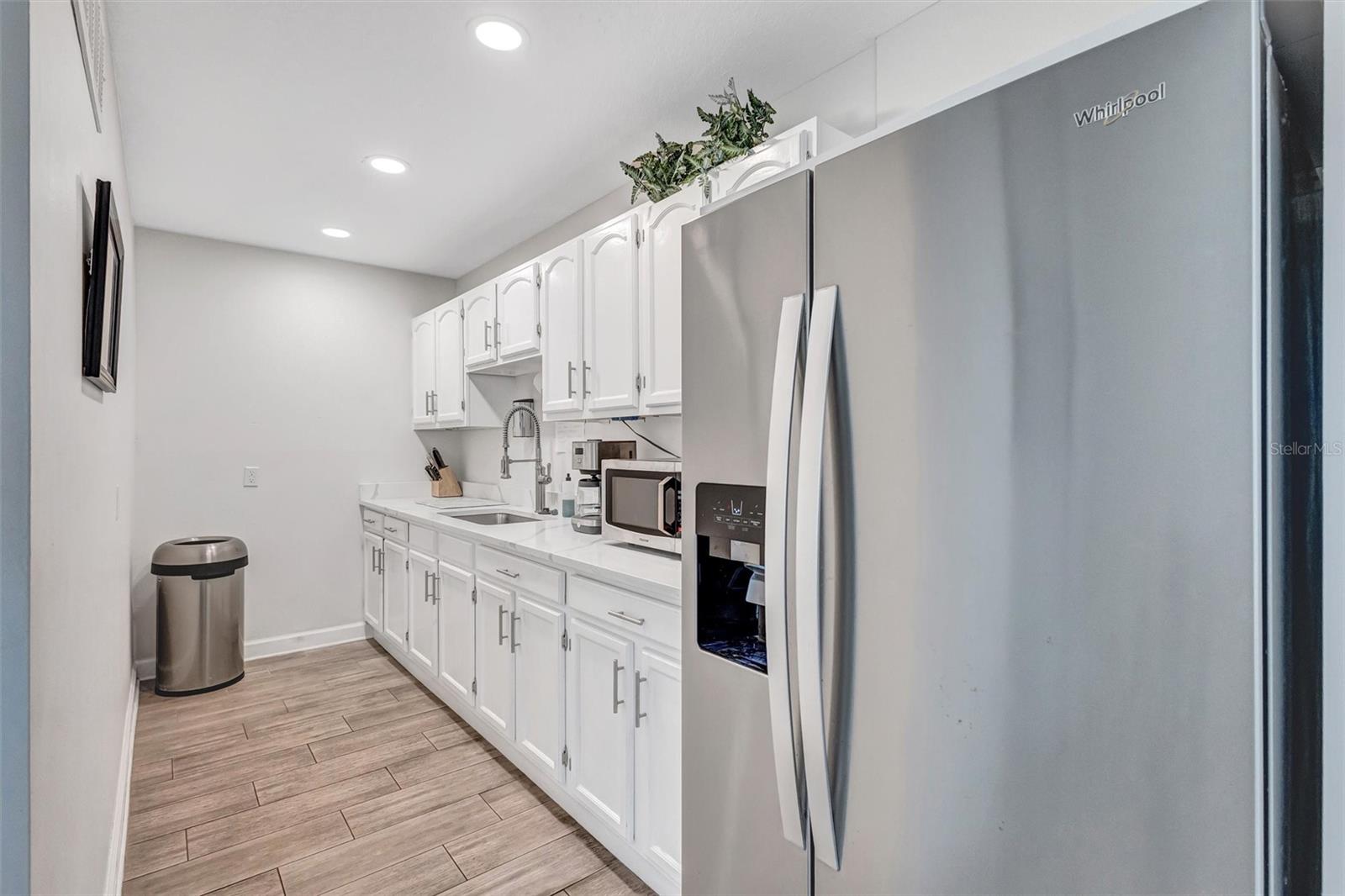 8817 BAY POINTE DR #107, TAMPA, FL — photo 22