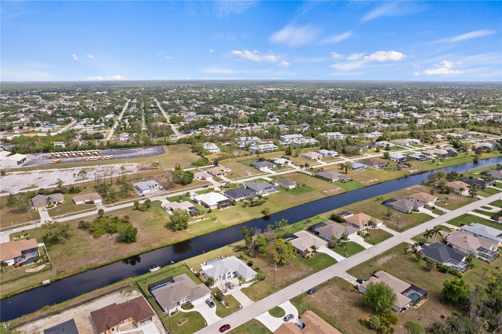 475 ROTONDA CIR, ROTONDA WEST, FL — photo 2