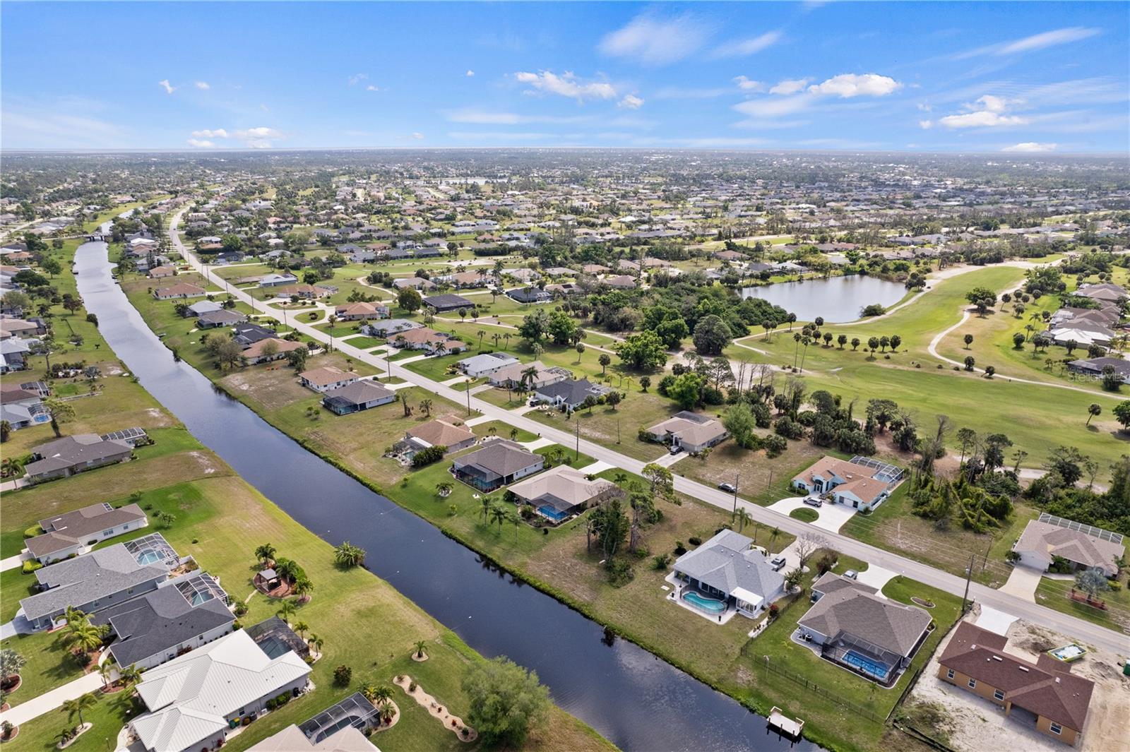 475 ROTONDA CIR, ROTONDA WEST, FL — photo 4