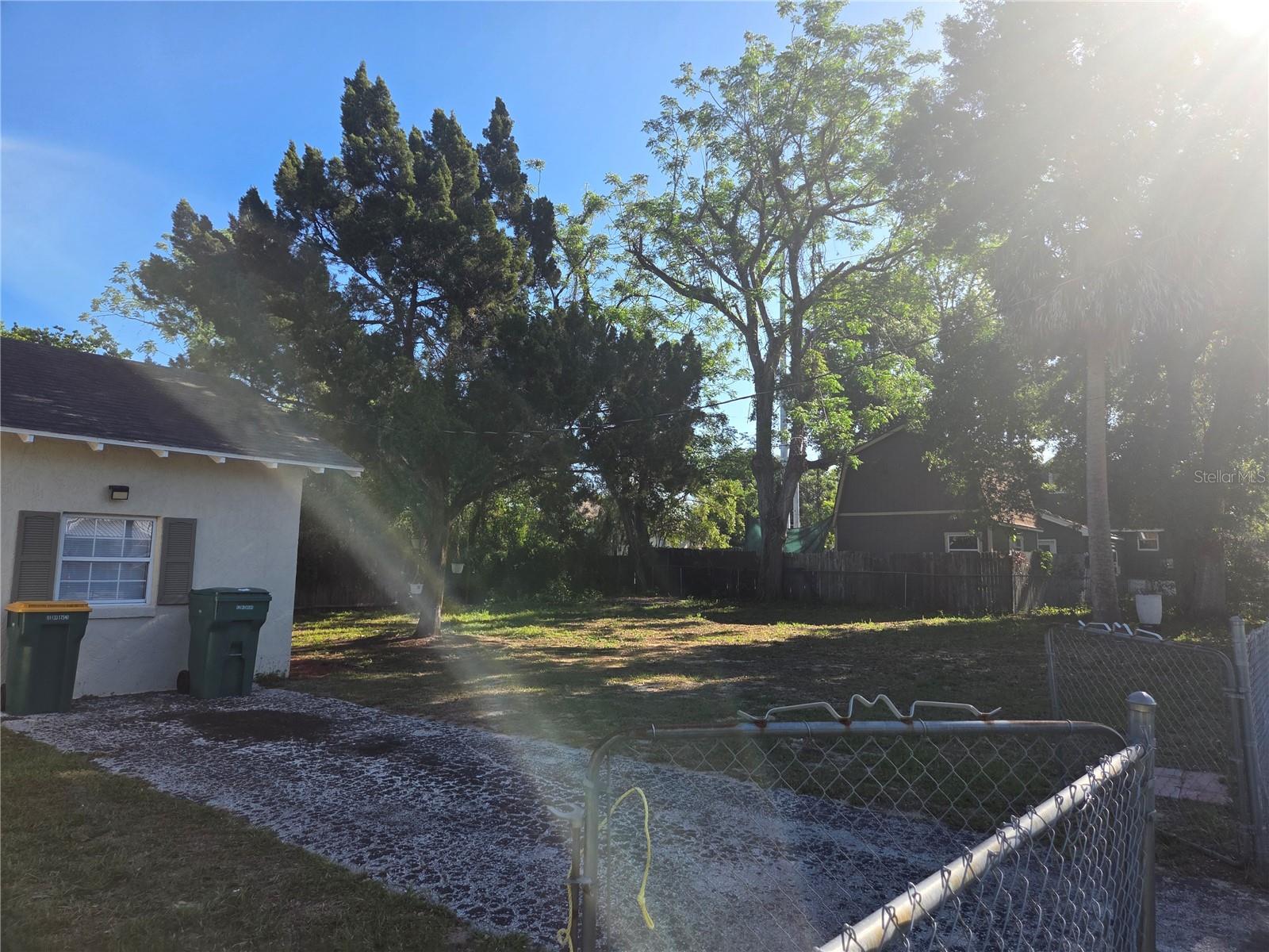 101 E ATWATER AVE, EUSTIS, FL — photo 5