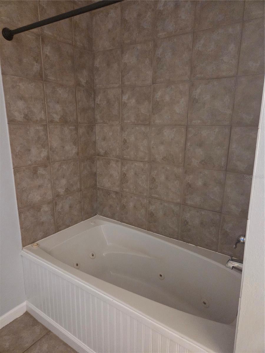 101 E ATWATER AVE, EUSTIS, FL — photo 34