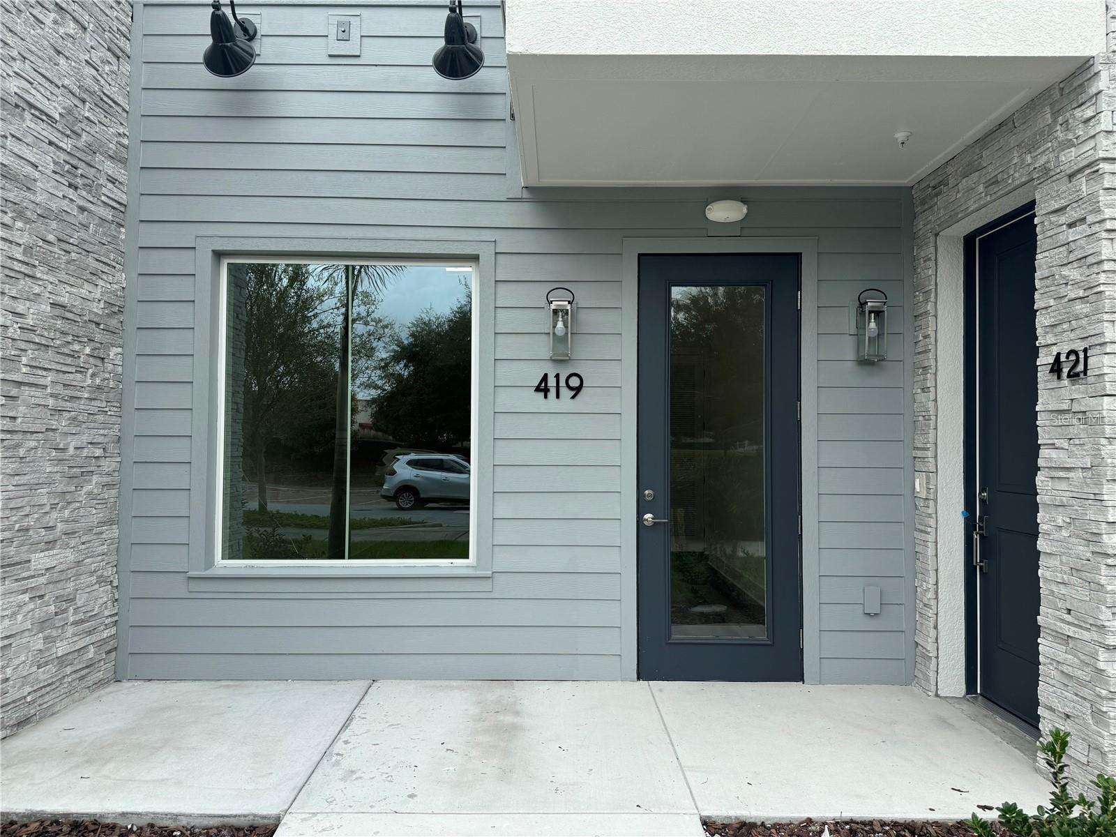 419 MIKE ROBERTO WAY, OVIEDO, FL — photo 2