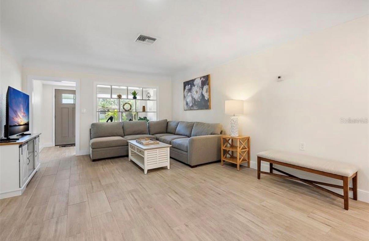 6750 W FLAMINGO WAY S, ST PETERSBURG, FL — photo 8