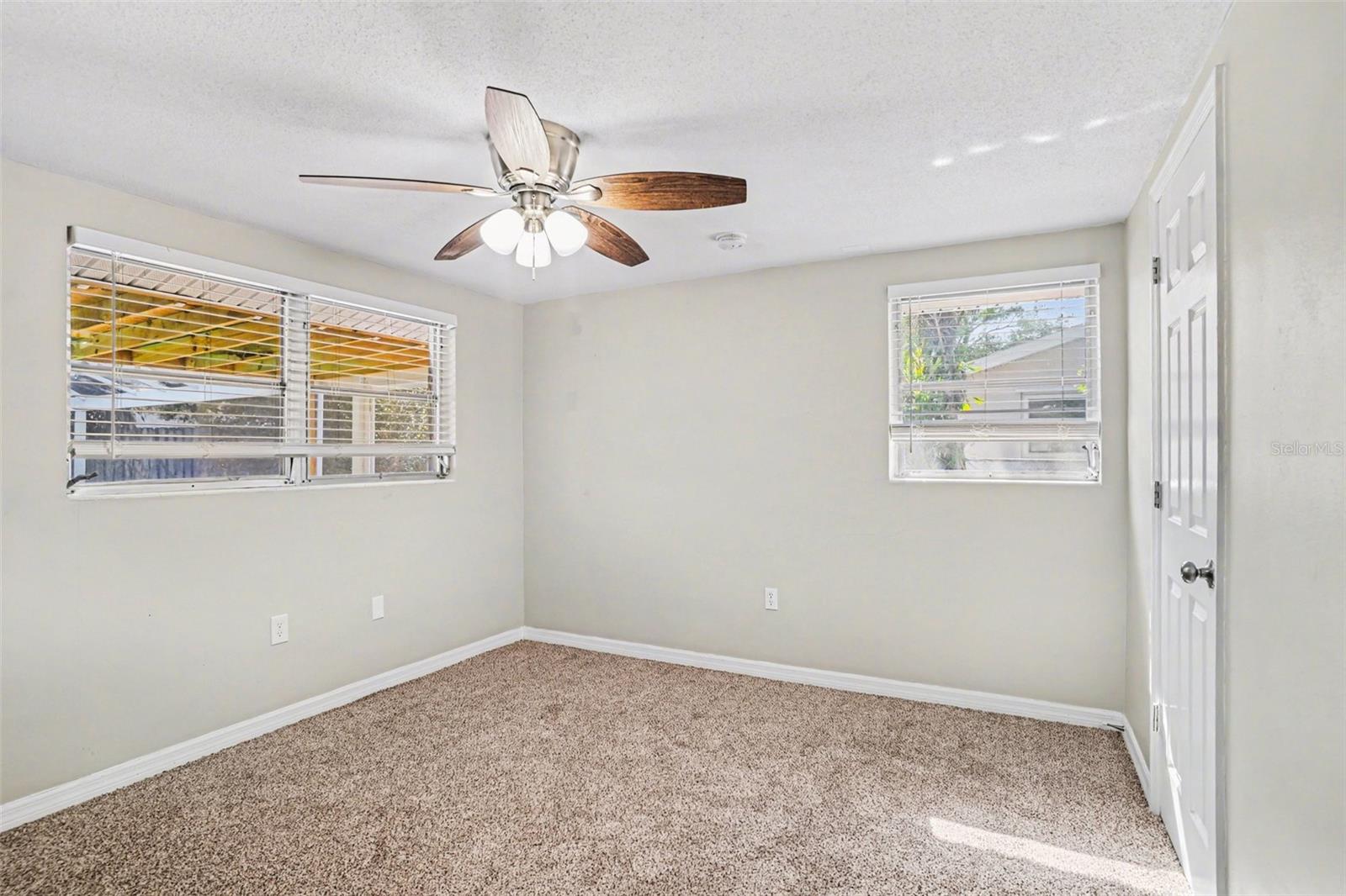 8006 MIMOSA DR, PORT RICHEY, FL — photo 9