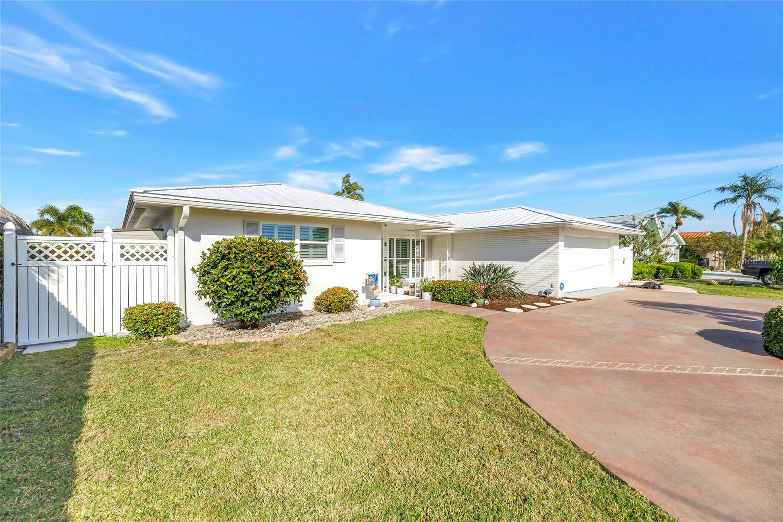 12475 4TH ST E, TREASURE ISLAND, FL — photo 2