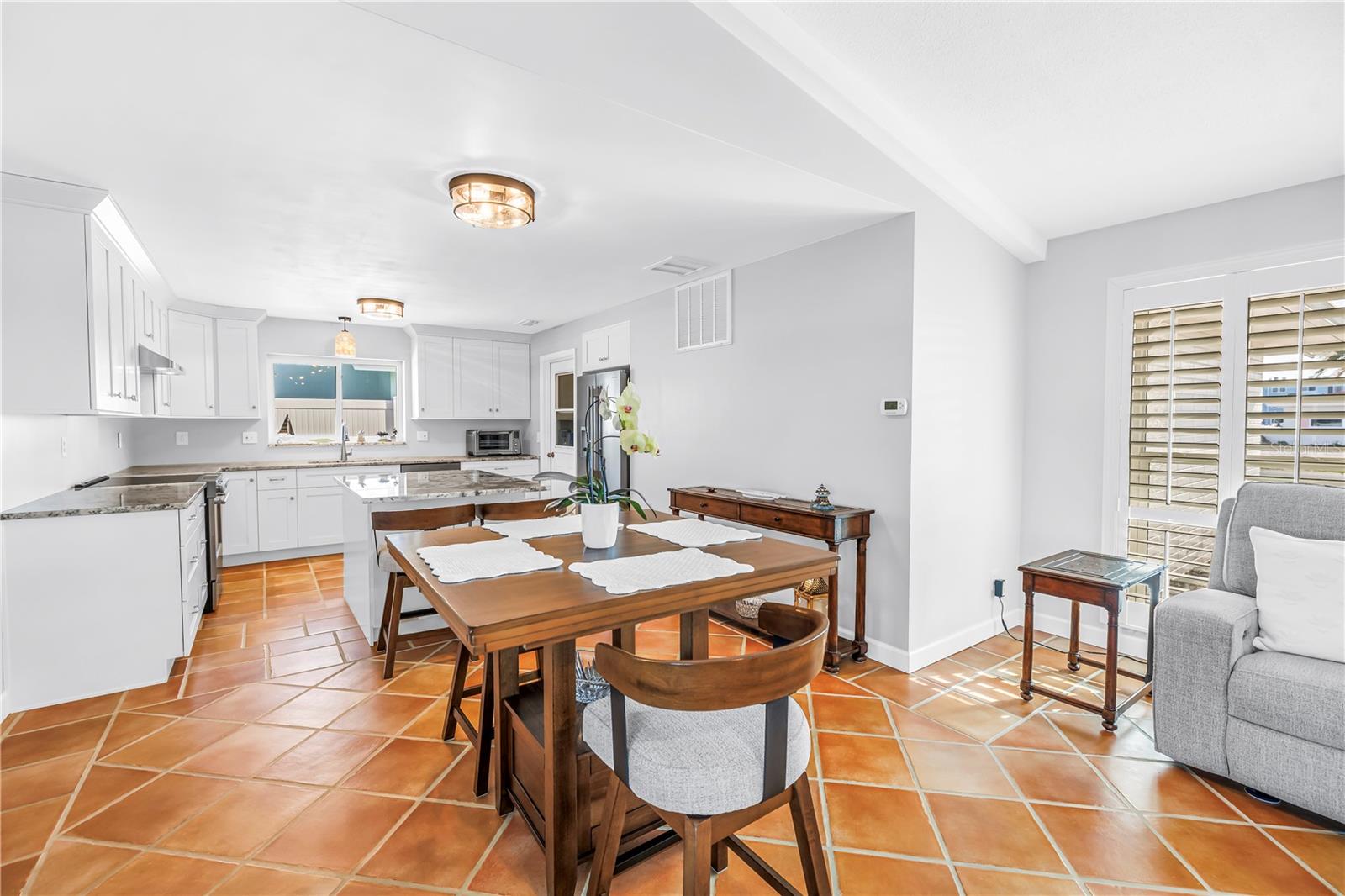 12475 4TH ST E, TREASURE ISLAND, FL — photo 10