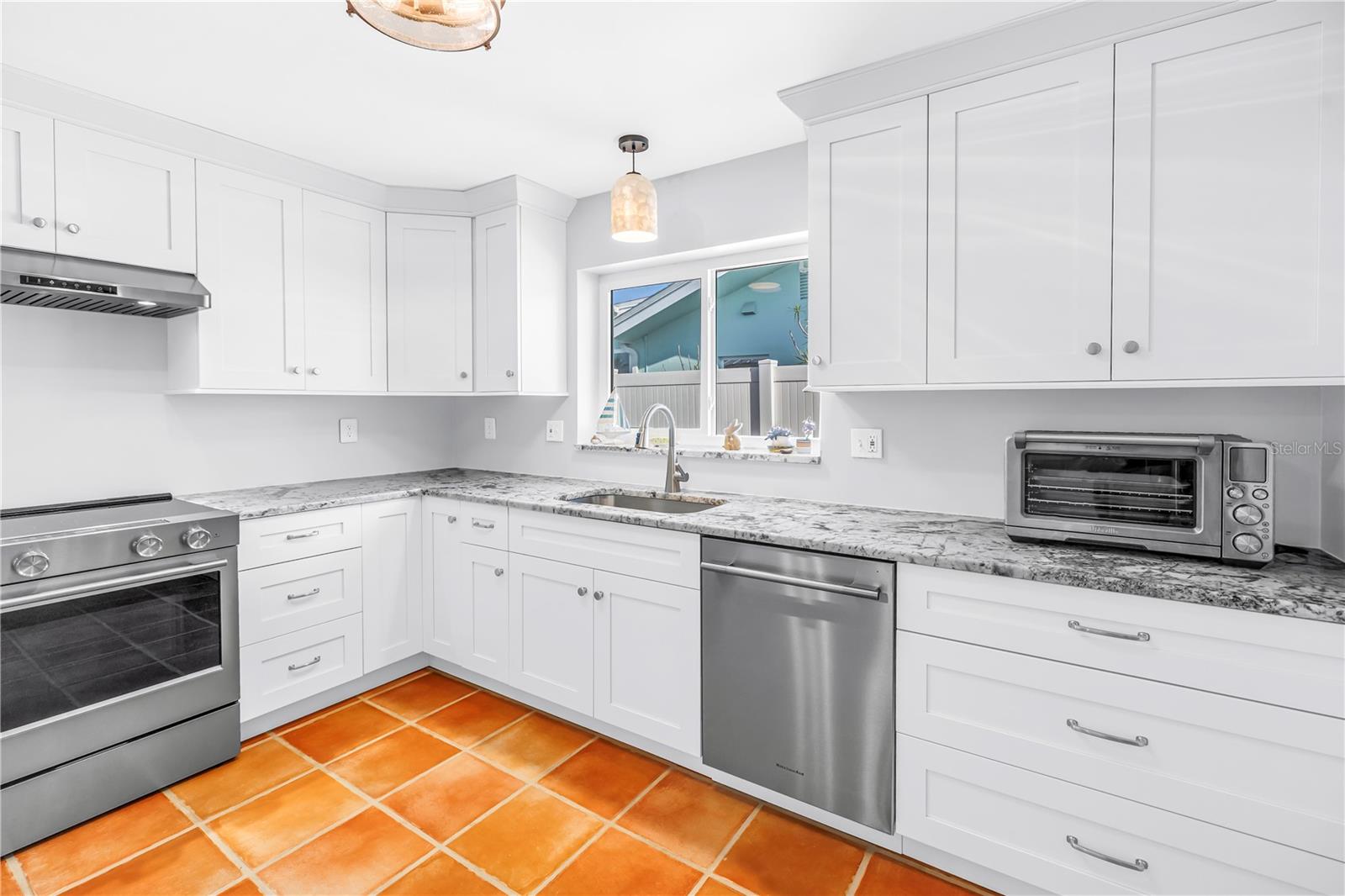 12475 4TH ST E, TREASURE ISLAND, FL — photo 19
