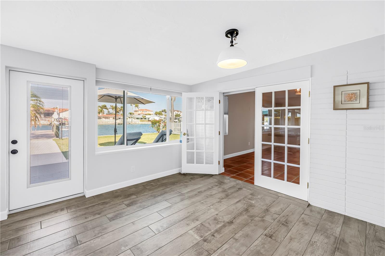 12475 4TH ST E, TREASURE ISLAND, FL — photo 31