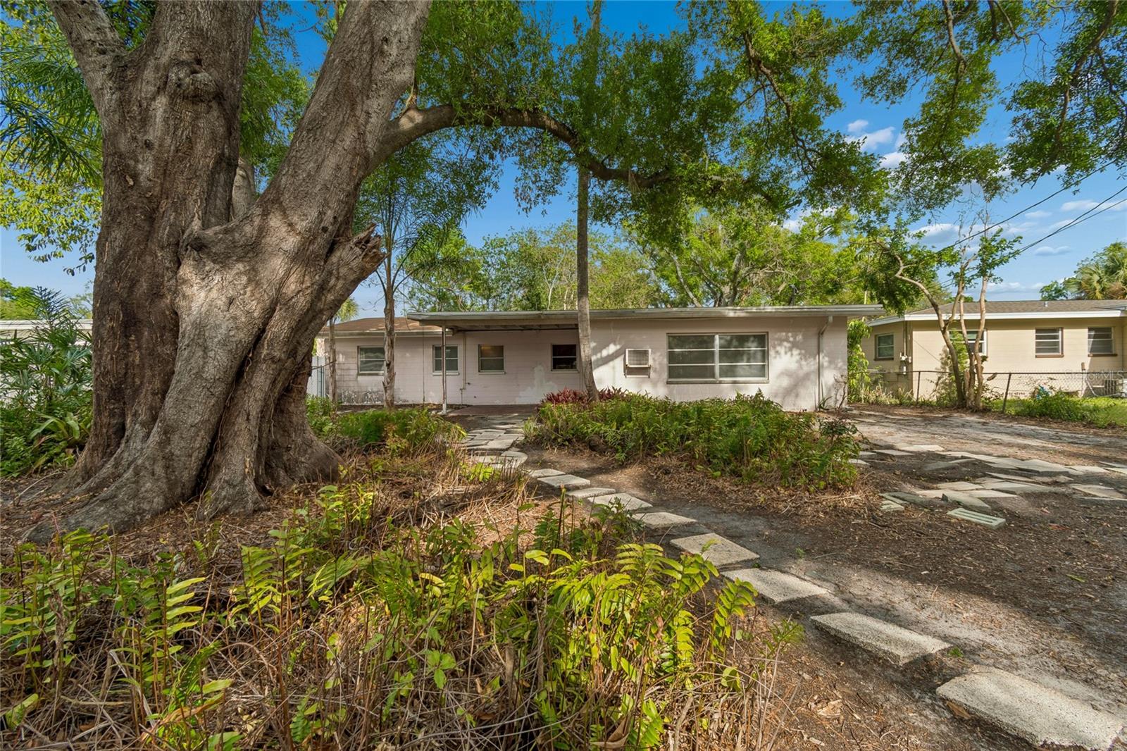 4703 S RENELLIE DR, TAMPA, FL — photo 64