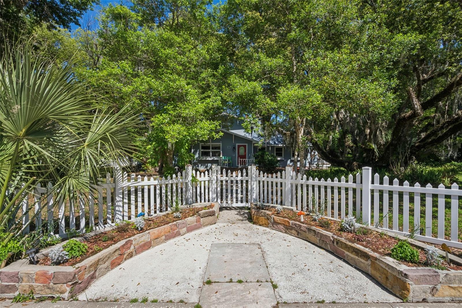 1048 N GRANDVIEW ST, MOUNT DORA, FL — photo 63