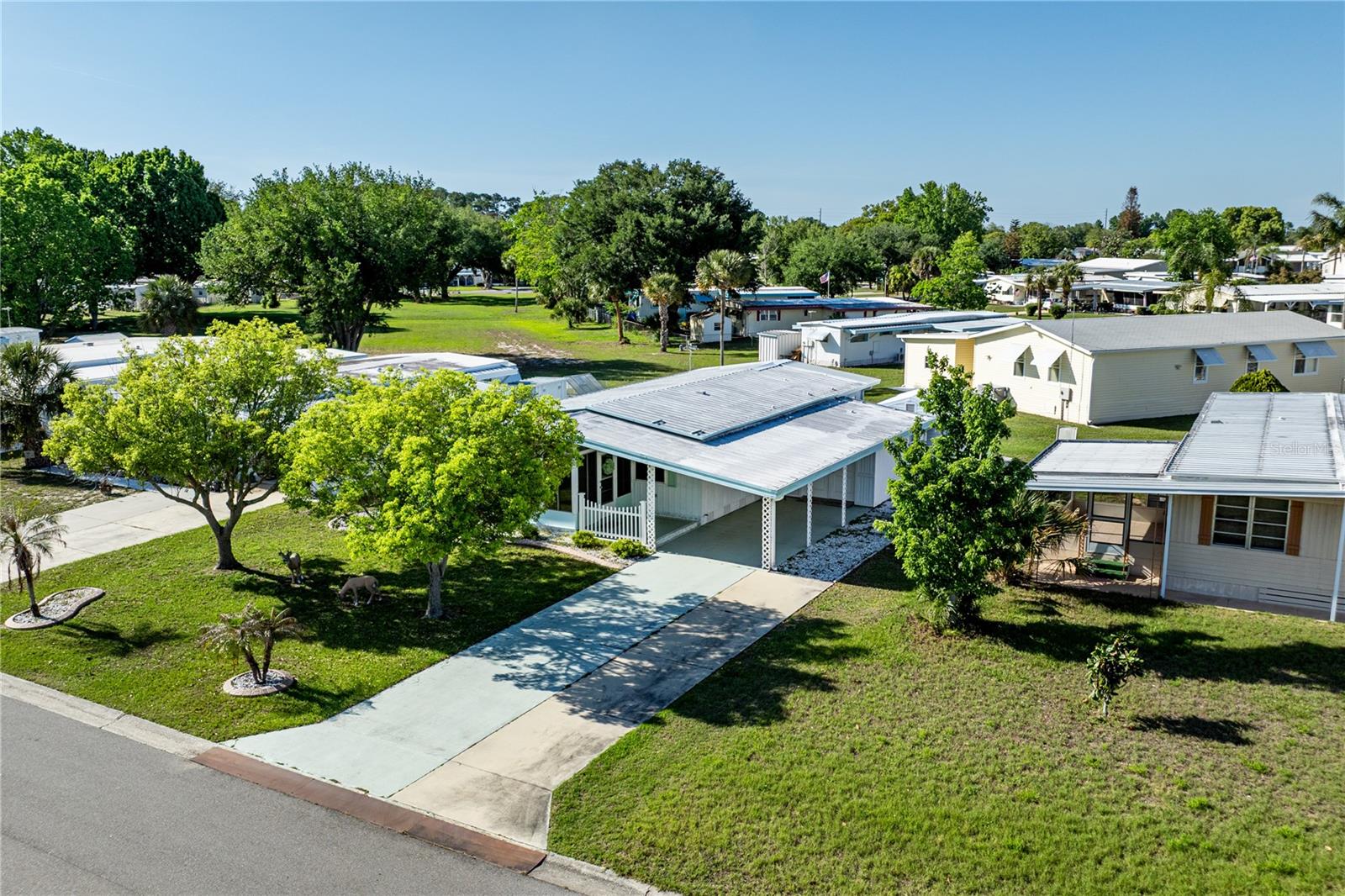 1026 CAPELLA DR, TAVARES, FL