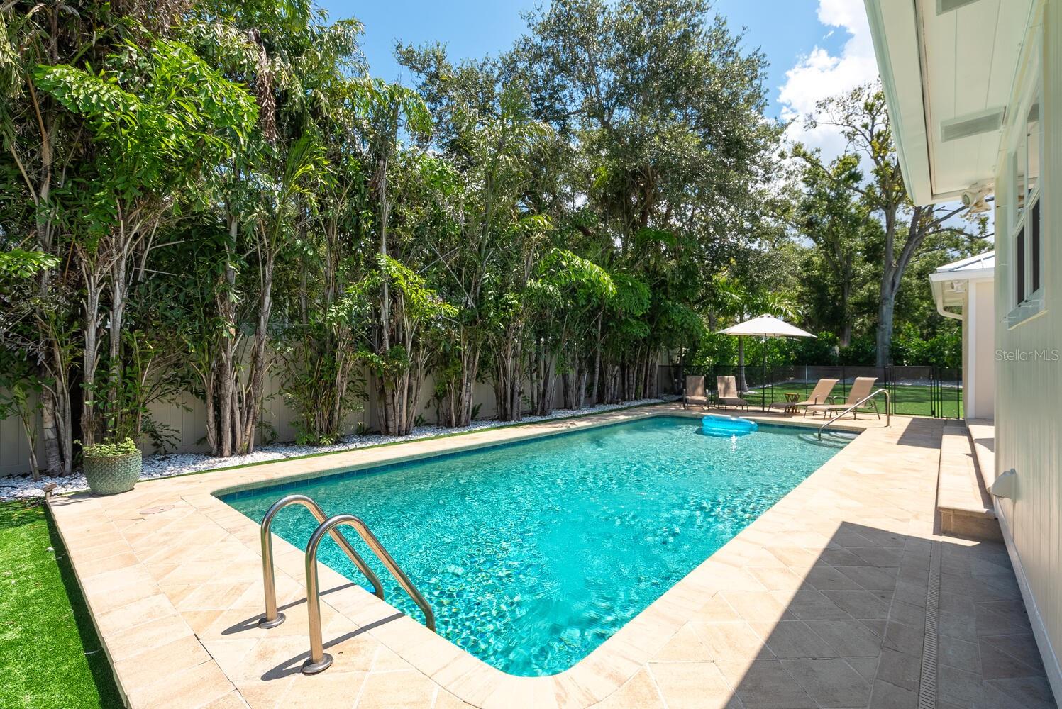 1931 HIGH POINT CIR, SARASOTA, FL — photo 35