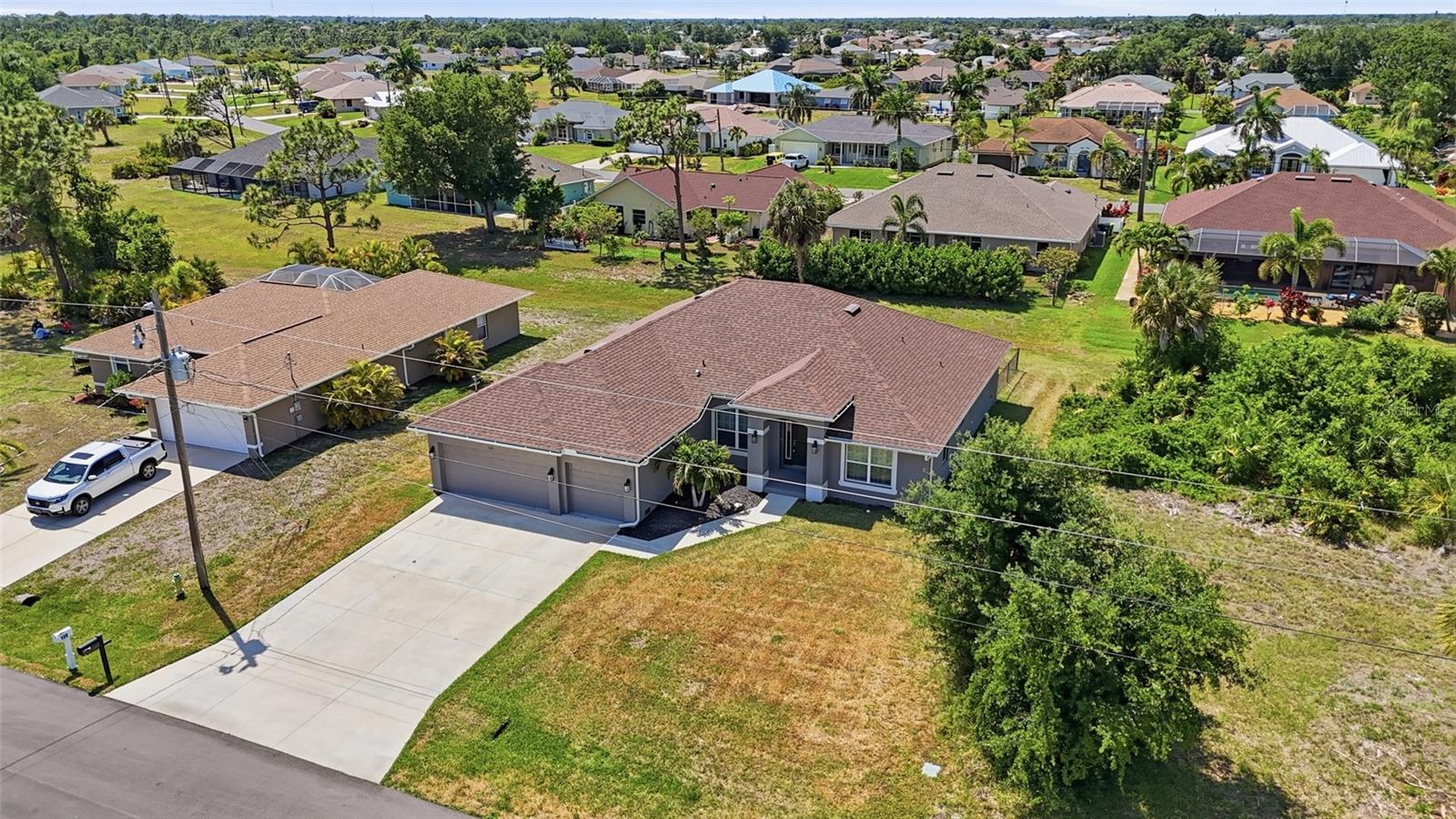 119 LONG MEADOW LN, ROTONDA WEST, FL — photo 2