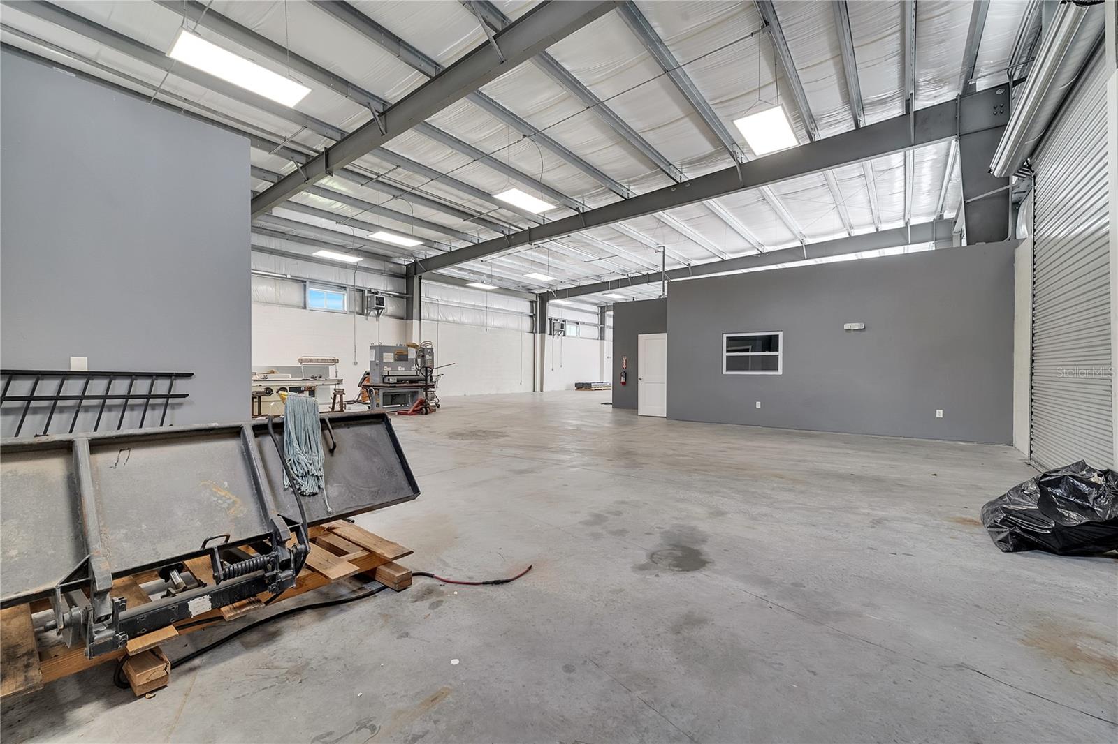 560 BARRY ST, ORLANDO, FL — photo 24
