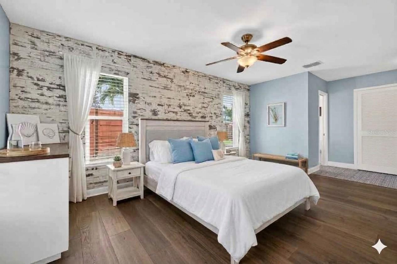 4200 BEACH DR SE, ST PETERSBURG, FL — photo 12
