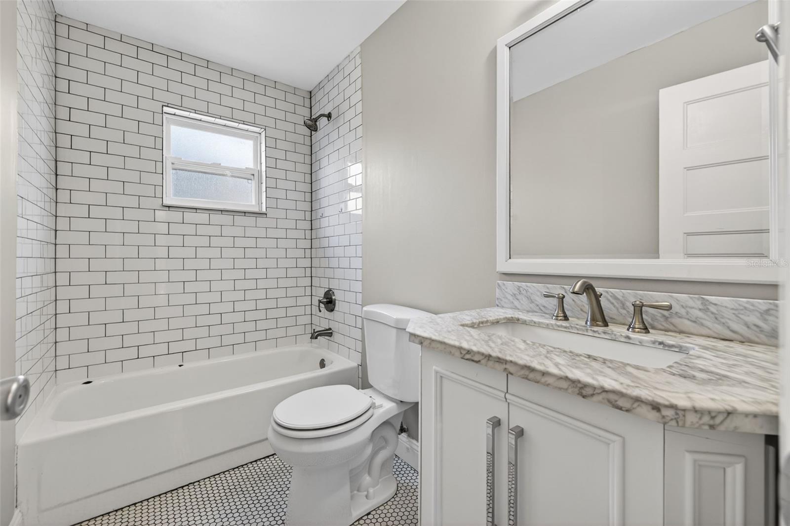 4200 BEACH DR SE, ST PETERSBURG, FL — photo 17