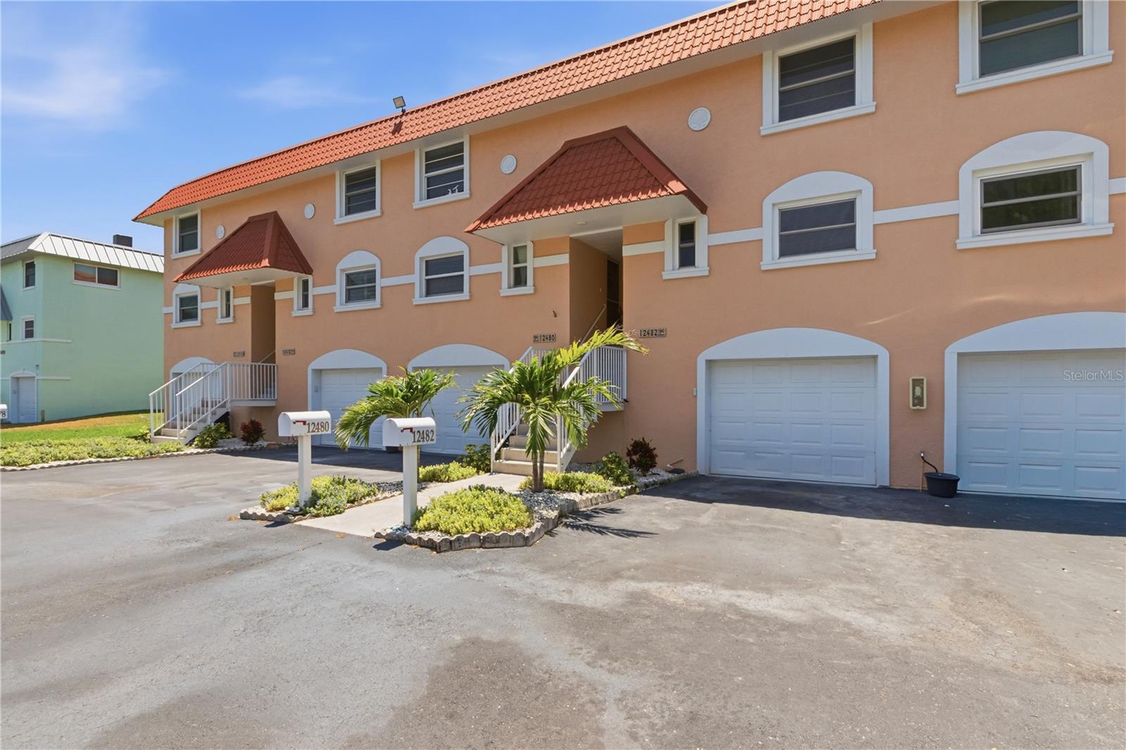 12482 CAPRI CIR N, TREASURE ISLAND, FL — photo 2