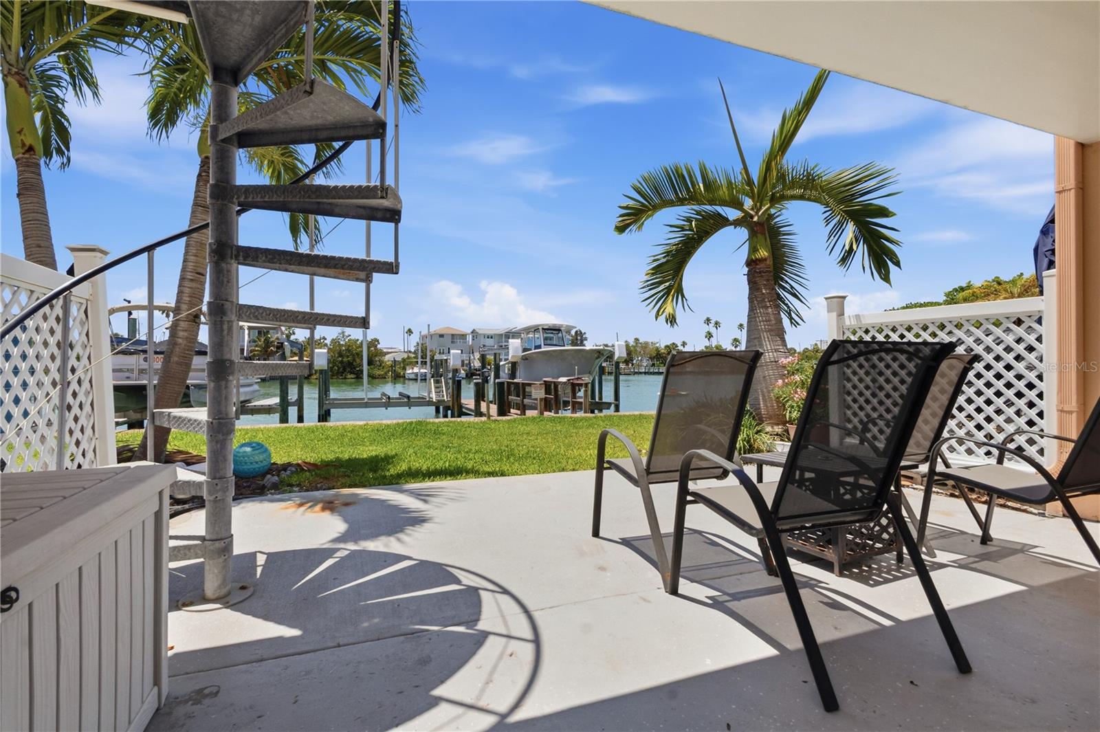 12482 CAPRI CIR N, TREASURE ISLAND, FL — photo 11