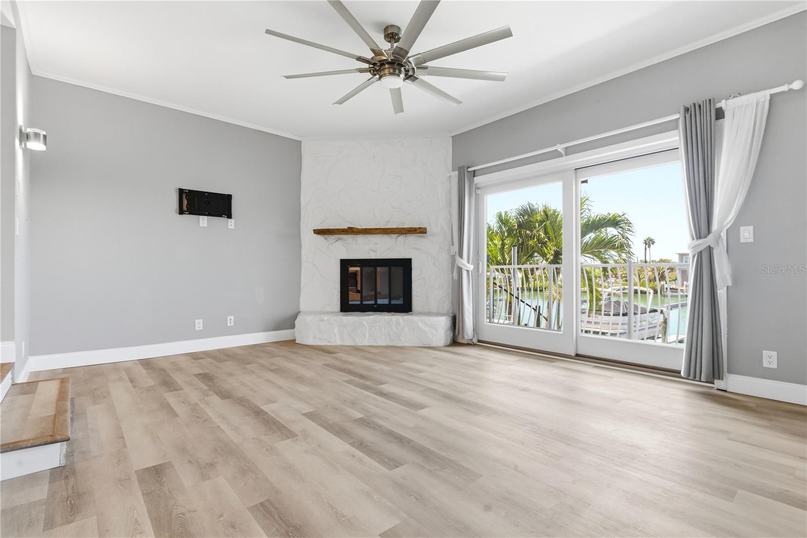 12482 CAPRI CIR N, TREASURE ISLAND, FL — photo 26