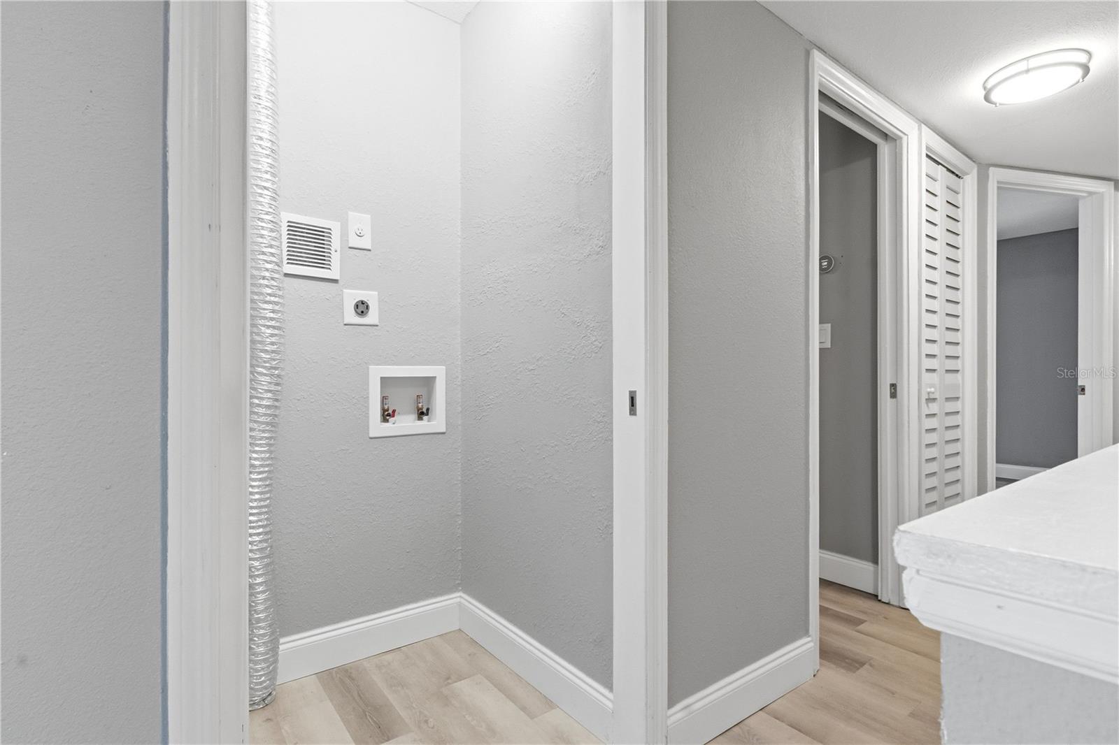 12482 CAPRI CIR N, TREASURE ISLAND, FL — photo 41