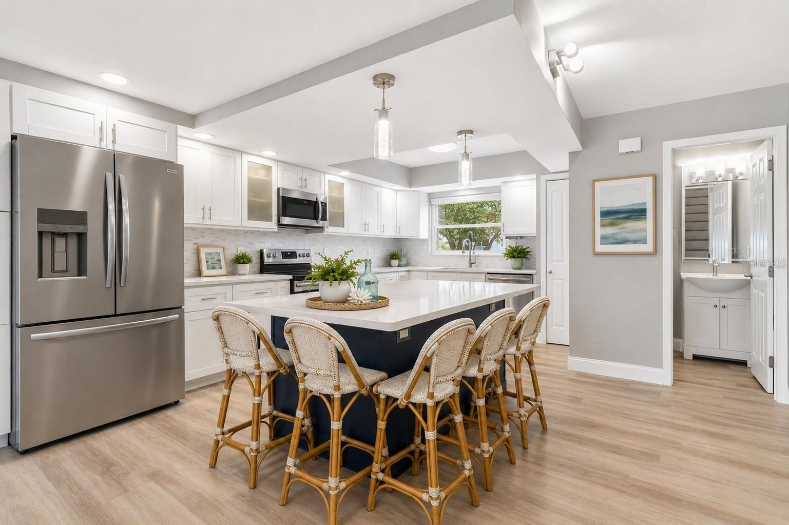 12482 CAPRI CIR N, TREASURE ISLAND, FL — photo 19