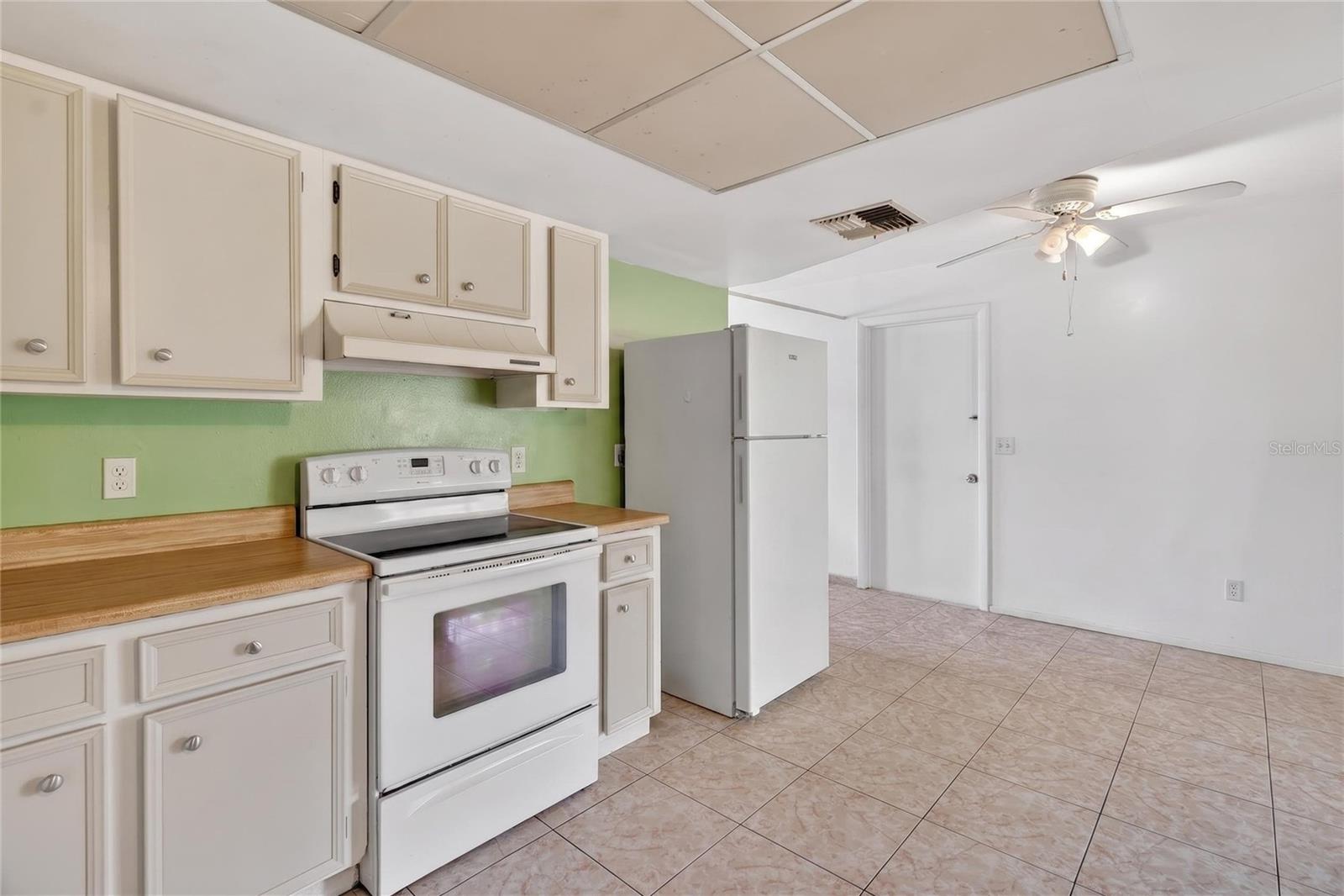 312 LA PAZ DR, KISSIMMEE, FL — photo 27