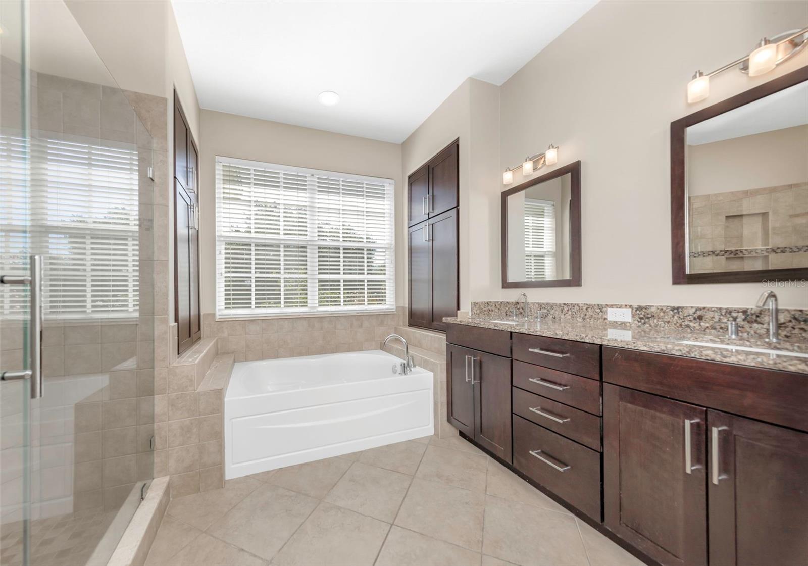 4152 GRANDCHAMP CIR, PALM HARBOR, FL — photo 17