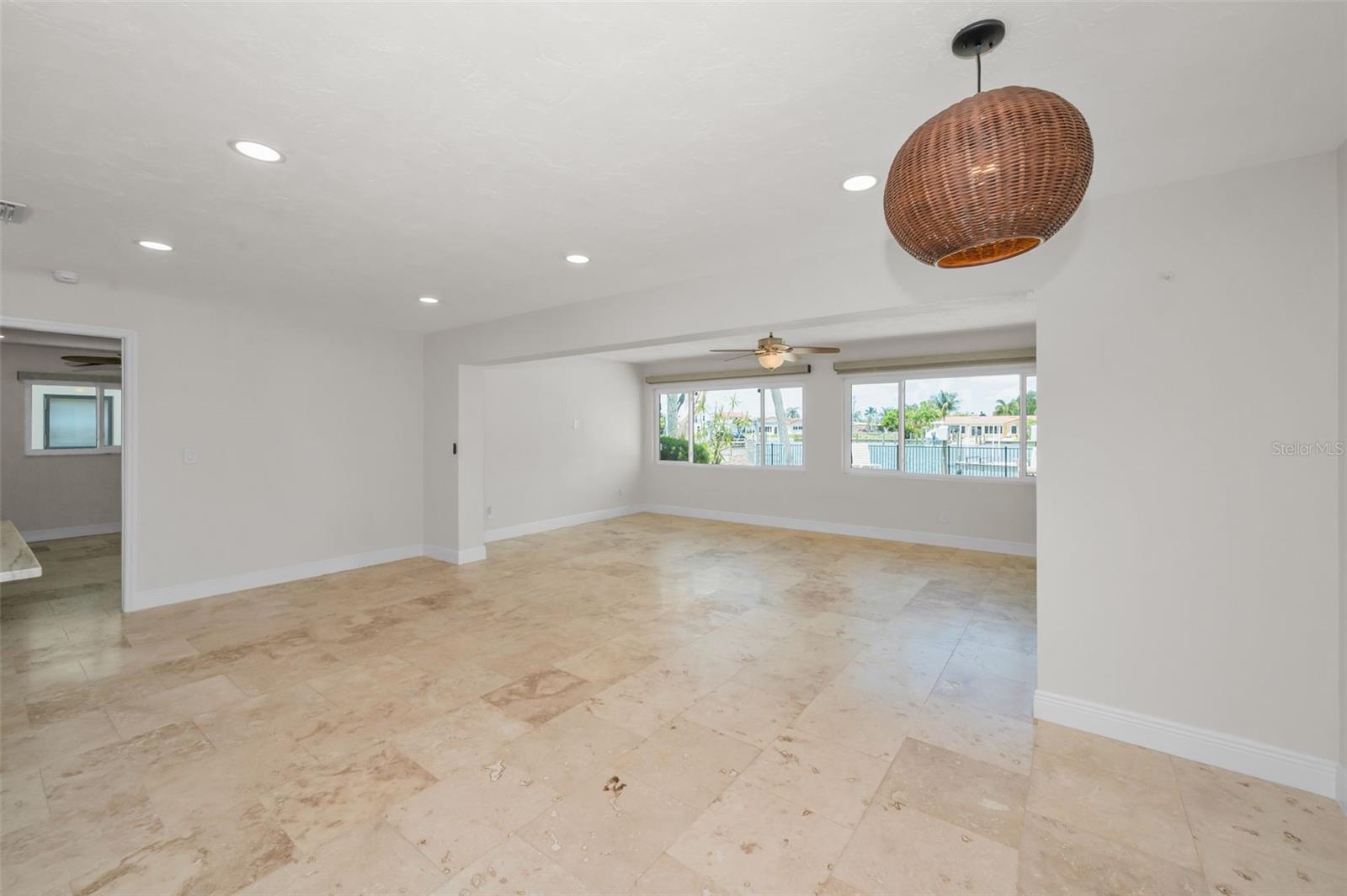 11800 7TH ST E, TREASURE ISLAND, FL — photo 14