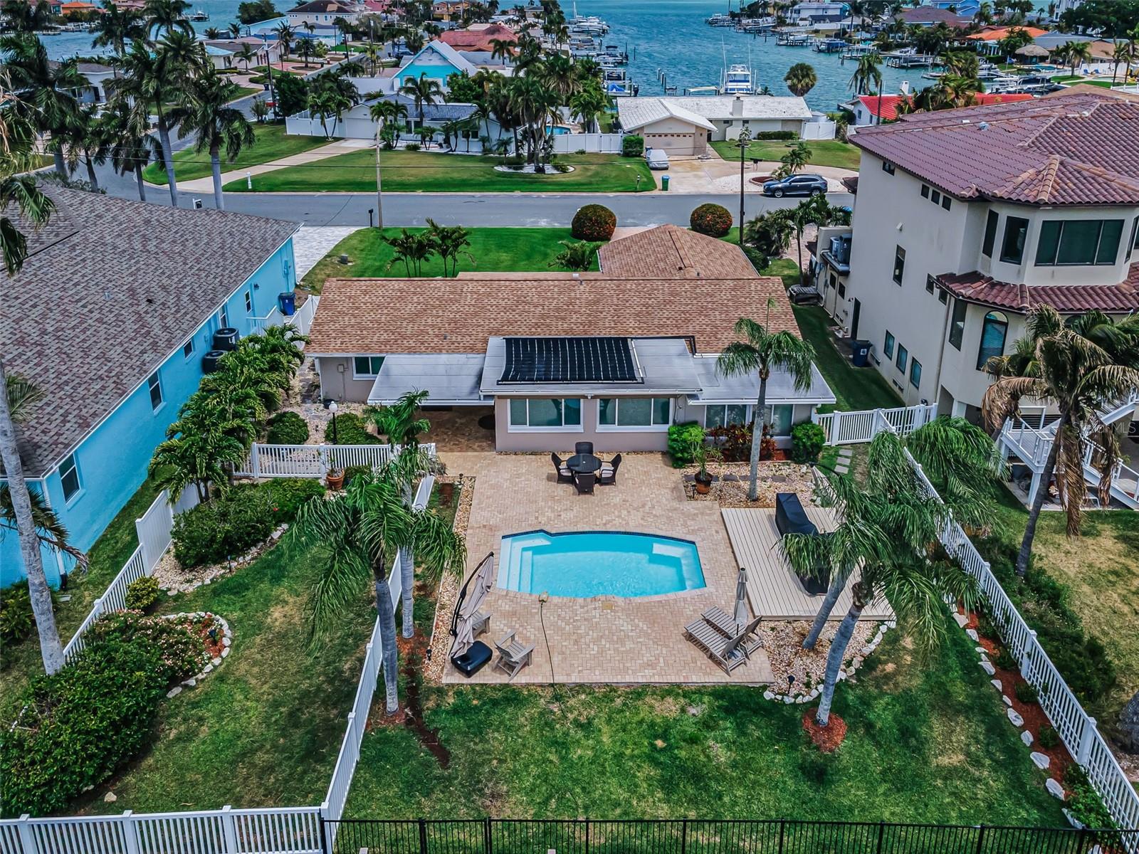 11800 7TH ST E, TREASURE ISLAND, FL — photo 29
